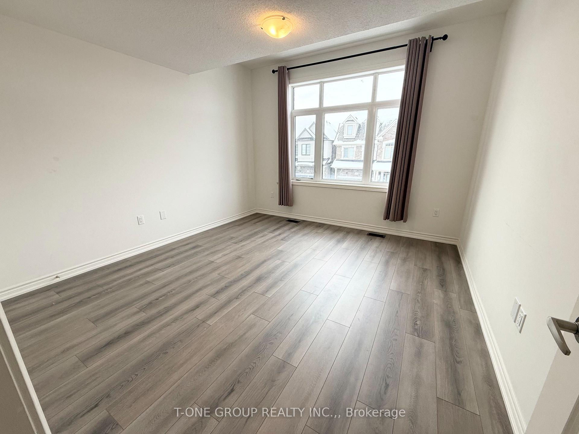 Photo 11 of 51 Willow Street, Markham, Wismer — HOMEH