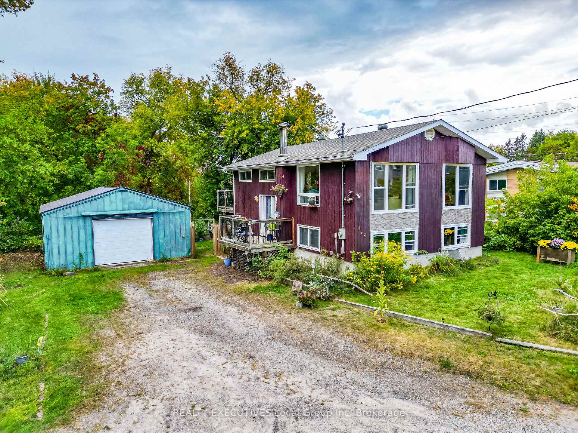 Photo 2 of 729 Laurier Avenue, North Bay, Central — HOMEH