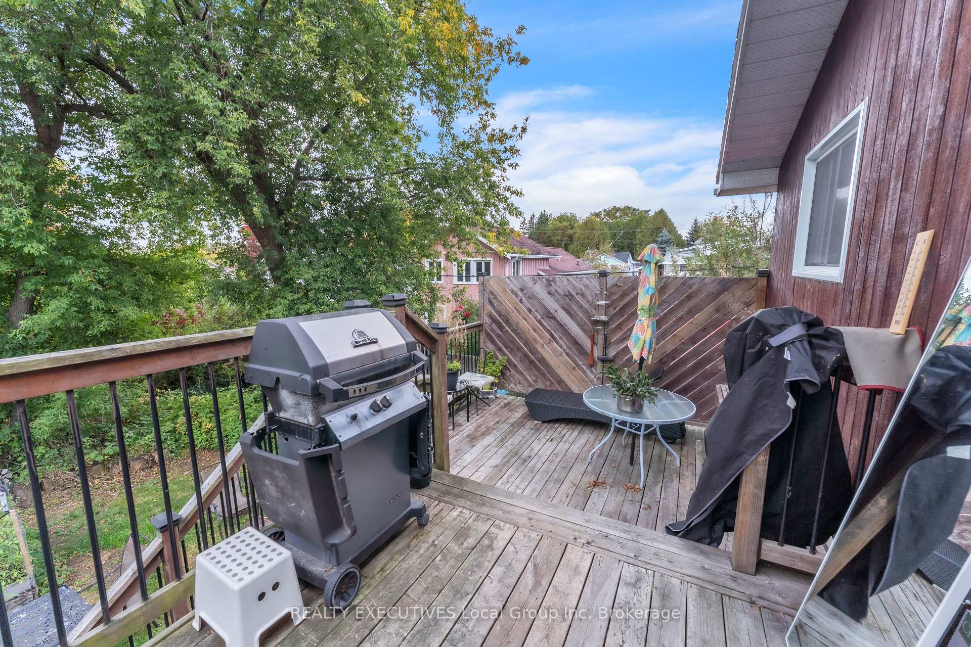 Photo 31 of 729 Laurier Avenue, North Bay, Central — HOMEH