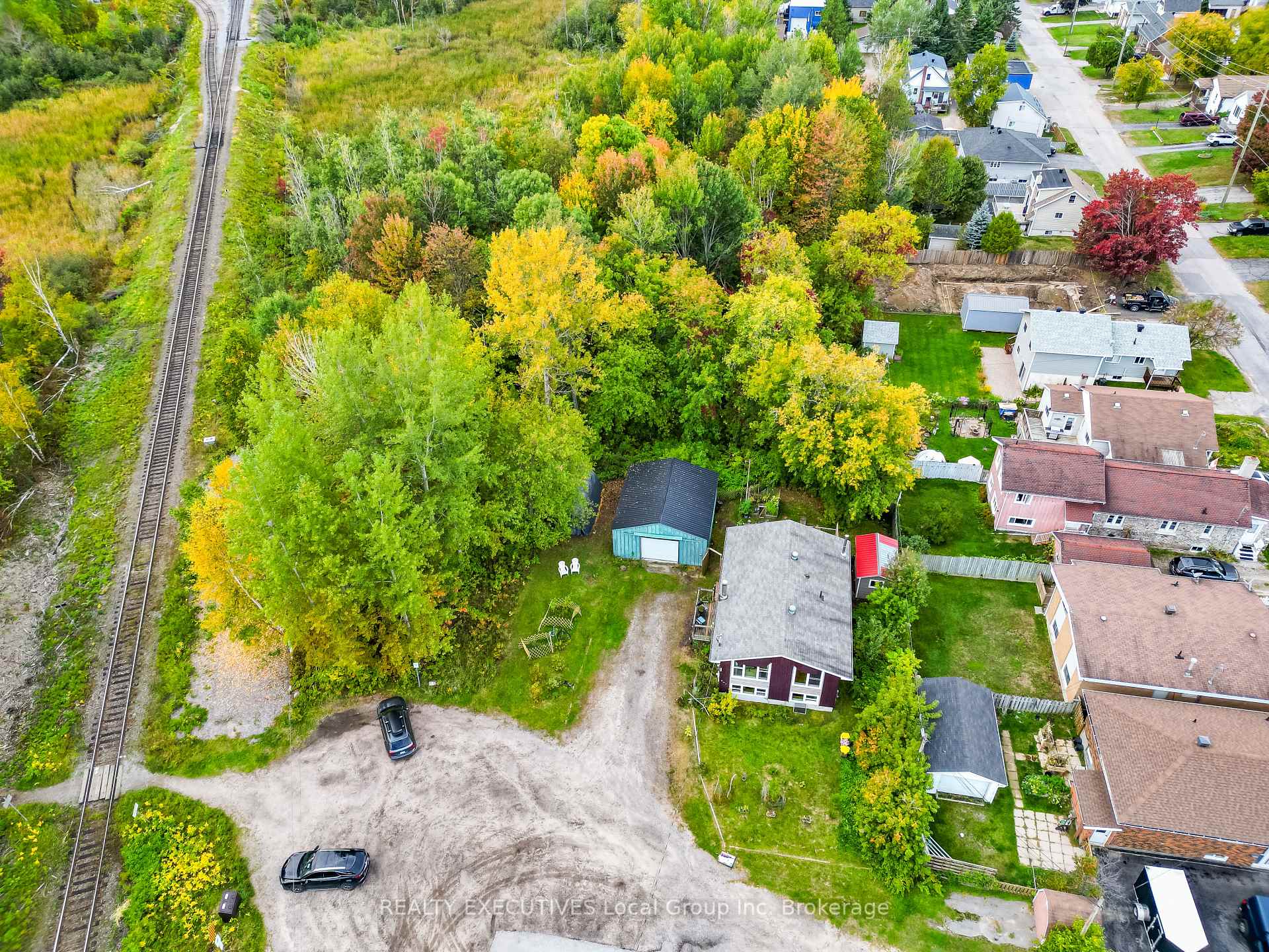Photo 35 of 729 Laurier Avenue, North Bay, Central — HOMEH