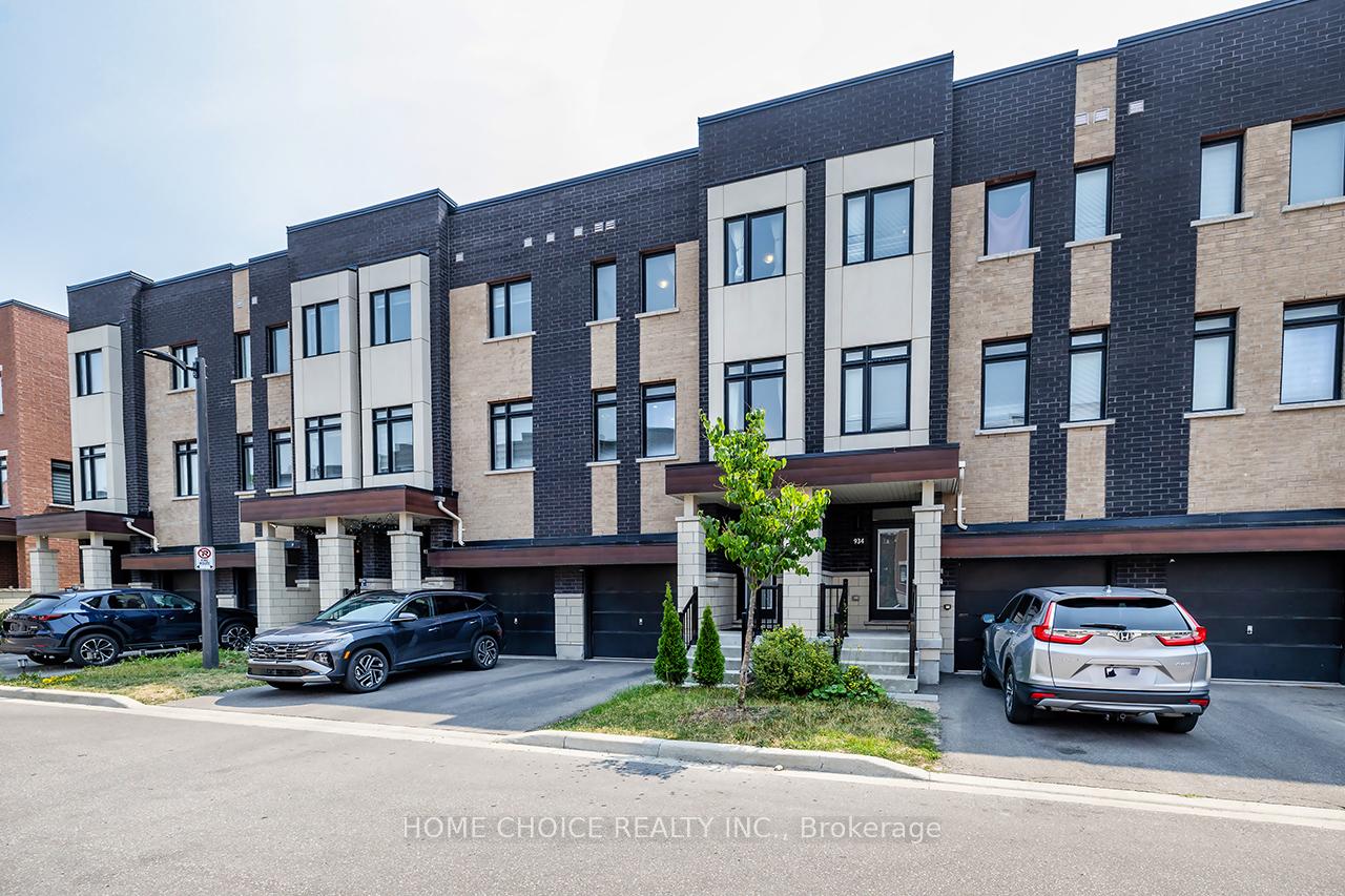 Photo 1 of 936 Kicking Horse Path, Oshawa, McLaughlin — HOMEH