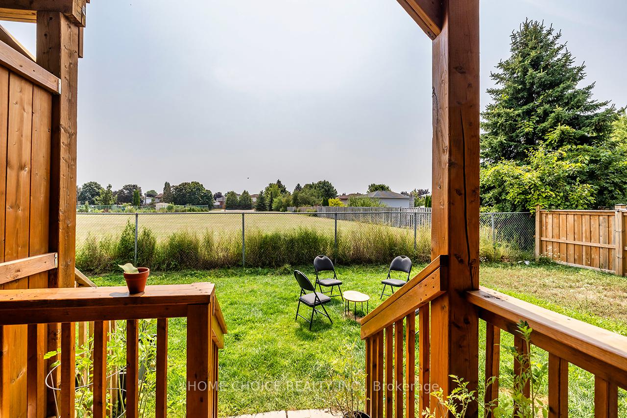 Photo 30 of 936 Kicking Horse Path, Oshawa, McLaughlin — HOMEH
