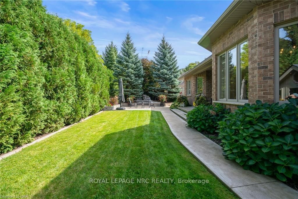 Photo 10 of 7 Brondi'S Lane, Pelham, Fonthill — HOMEH