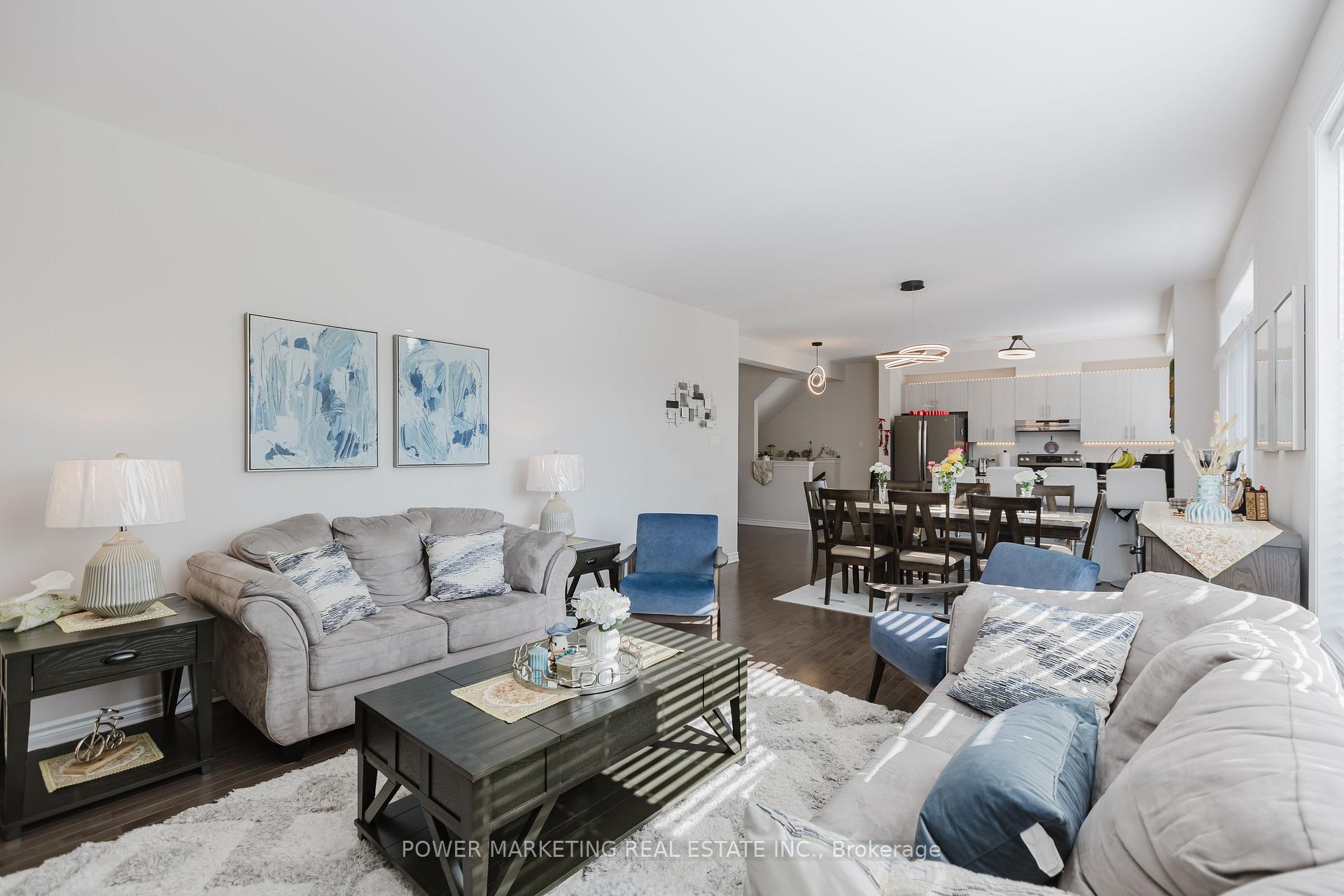 Photo 16 of 526 Ponthieu Circle, Ottawa, Chapel Hill South - Orleans Village — HOMEH