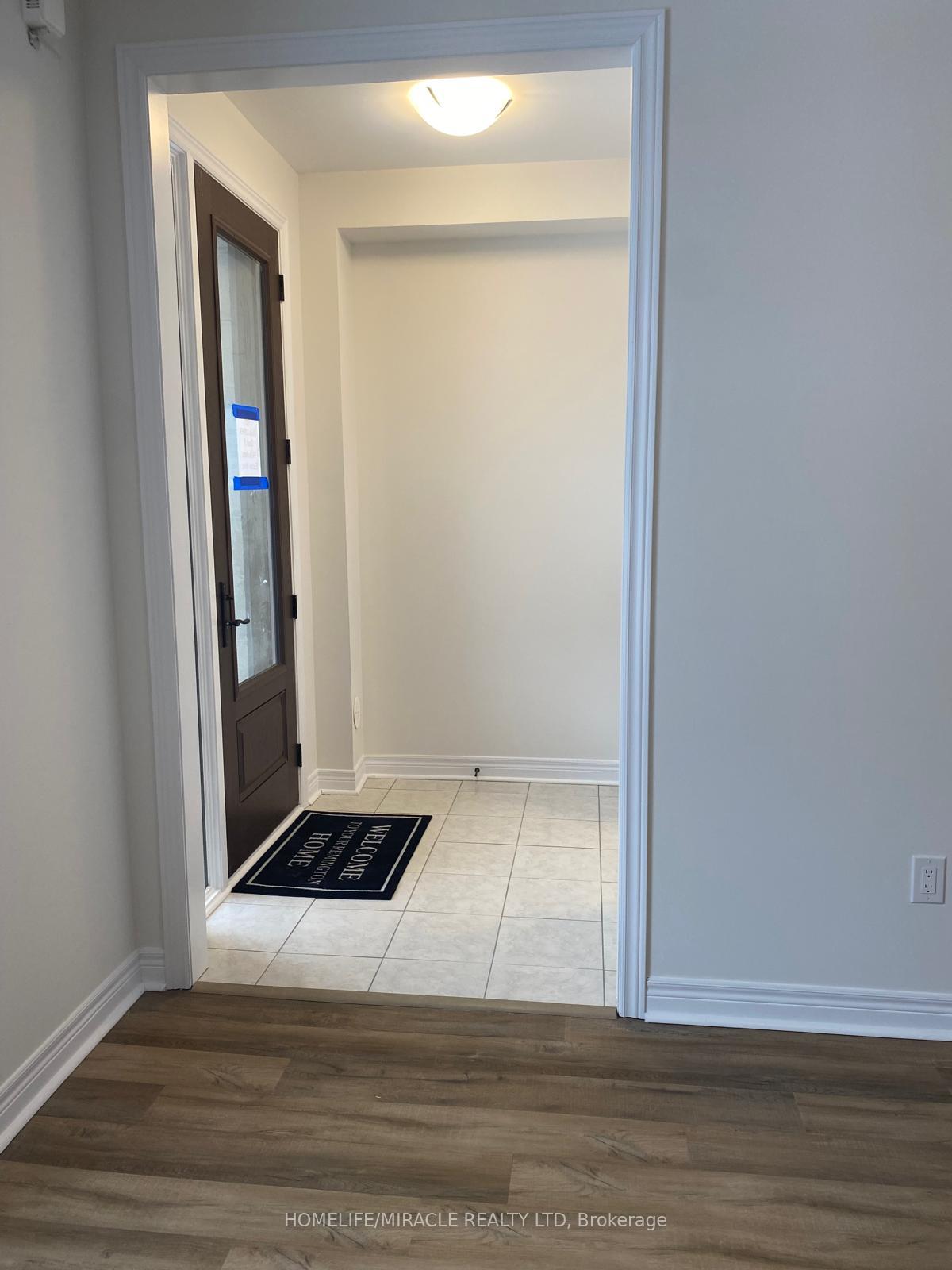 Photo 4 of 94 Robert Eaton Avenue, Markham, Middlefield — HOMEH