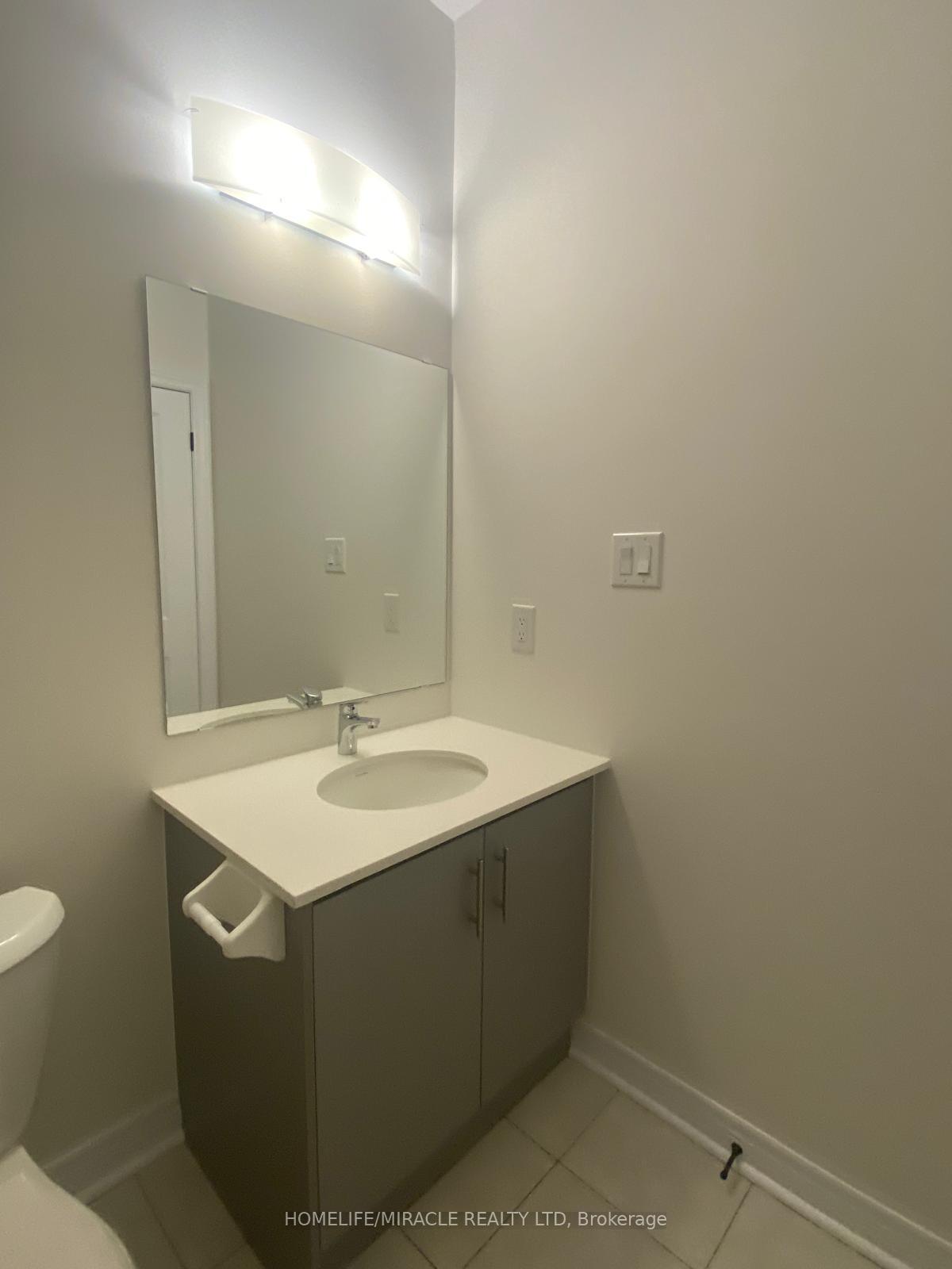 Photo 13 of 94 Robert Eaton Avenue, Markham, Middlefield — HOMEH