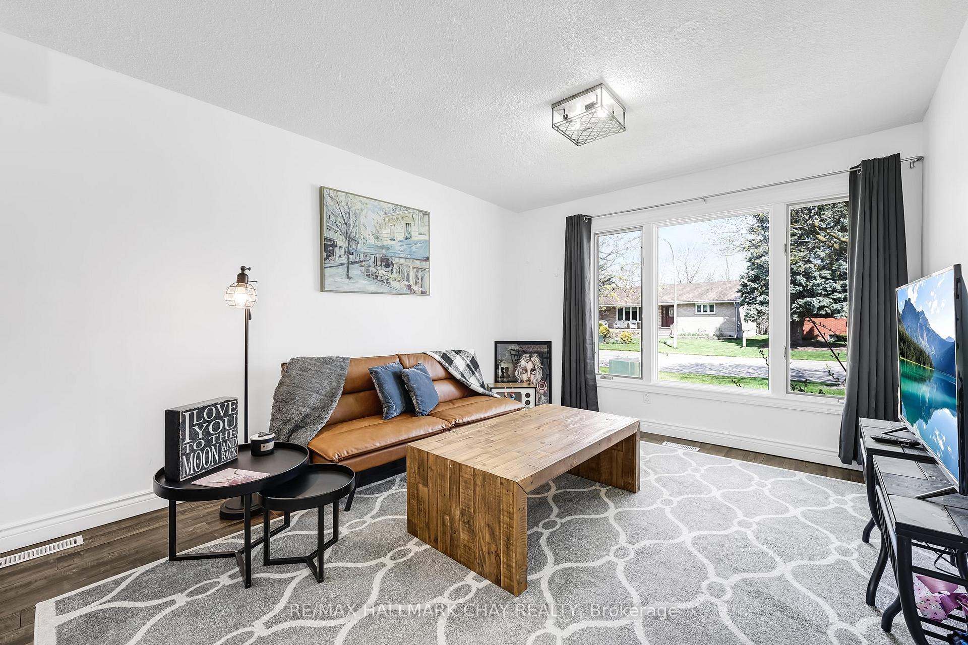 Photo 6 of 185 Tupper Street W, New Tecumseth, Alliston — HOMEH