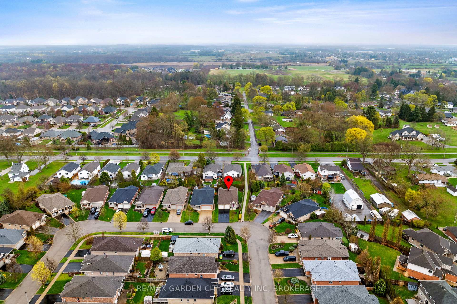 Photo 41 of 39 Willson Crossing Court, Pelham, Fonthill — HOMEH