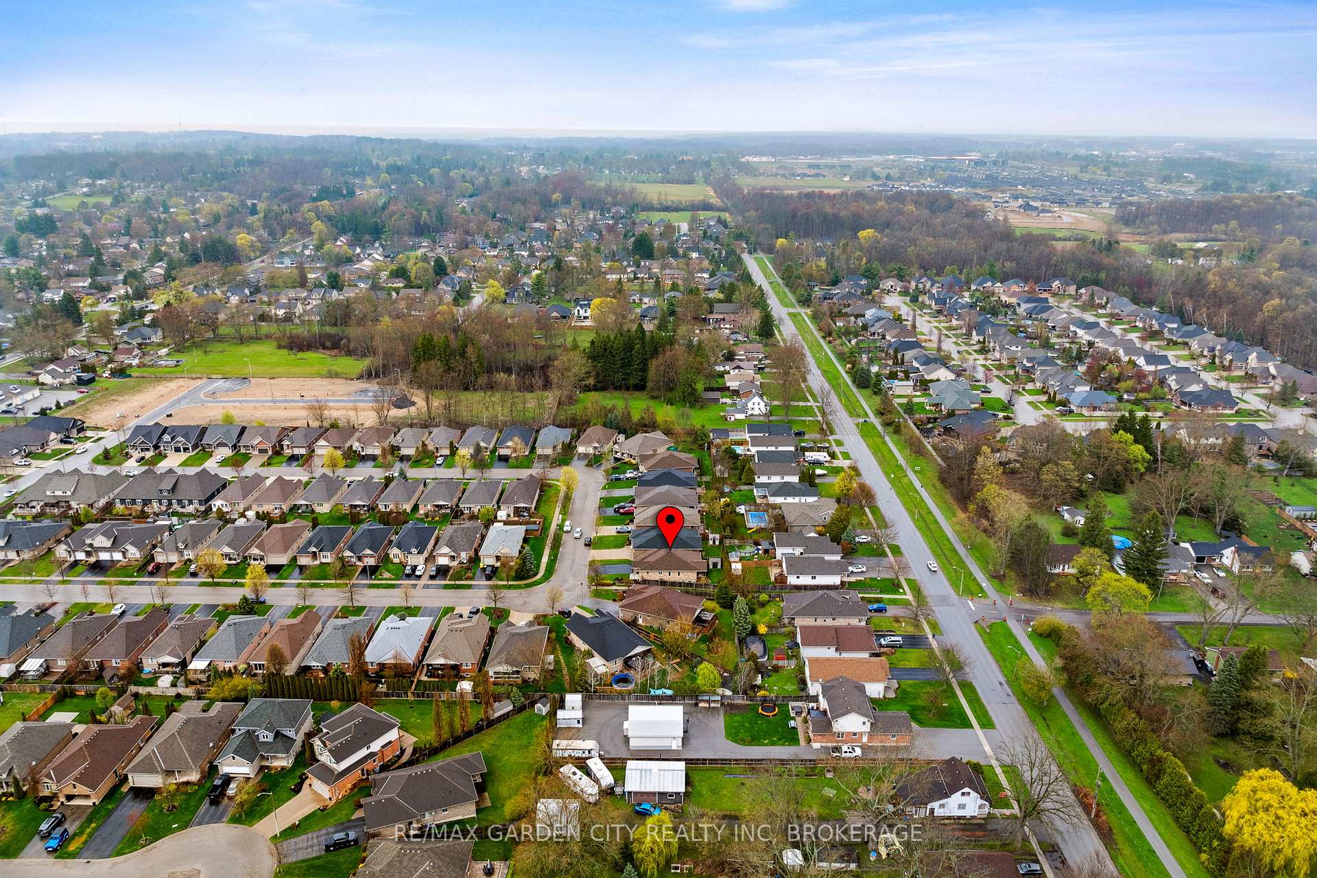 Photo 42 of 39 Willson Crossing Court, Pelham, Fonthill — HOMEH