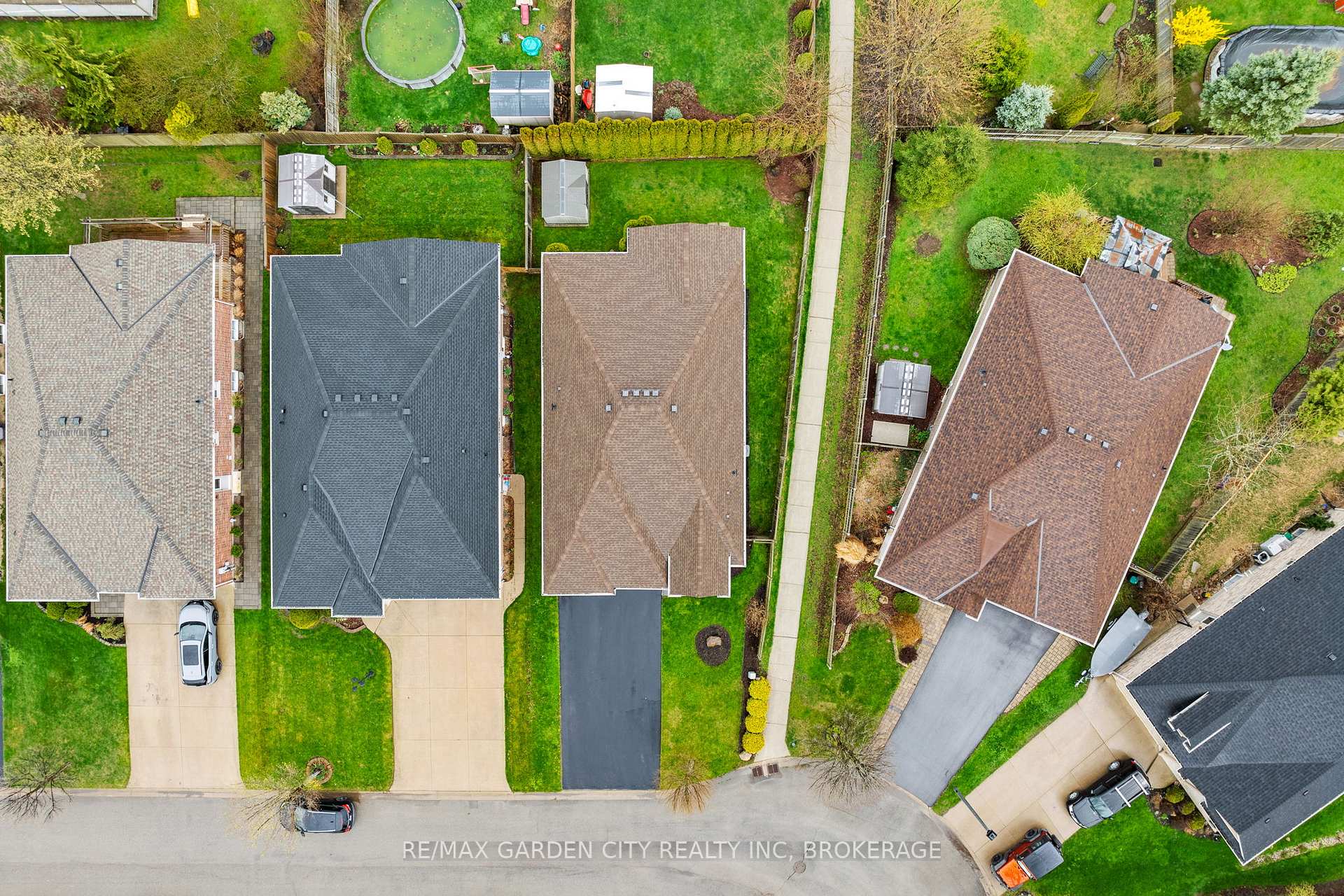 Photo 43 of 39 Willson Crossing Court, Pelham, Fonthill — HOMEH