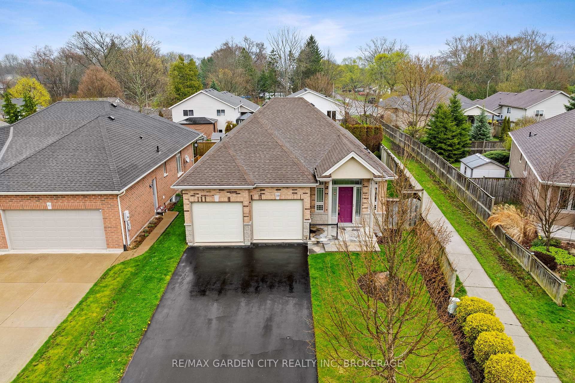 Photo 45 of 39 Willson Crossing Court, Pelham, Fonthill — HOMEH