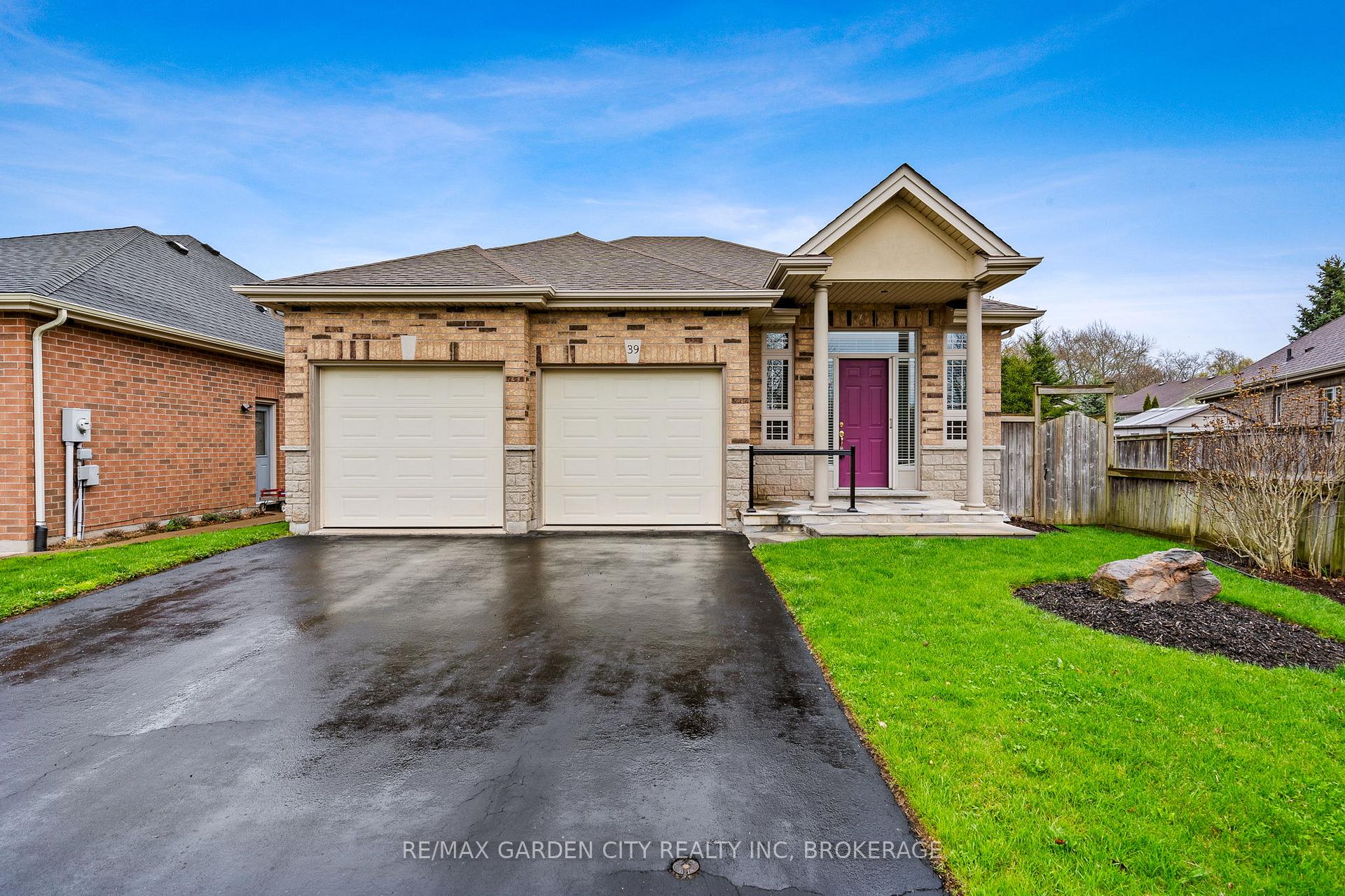 Photo 46 of 39 Willson Crossing Court, Pelham, Fonthill — HOMEH
