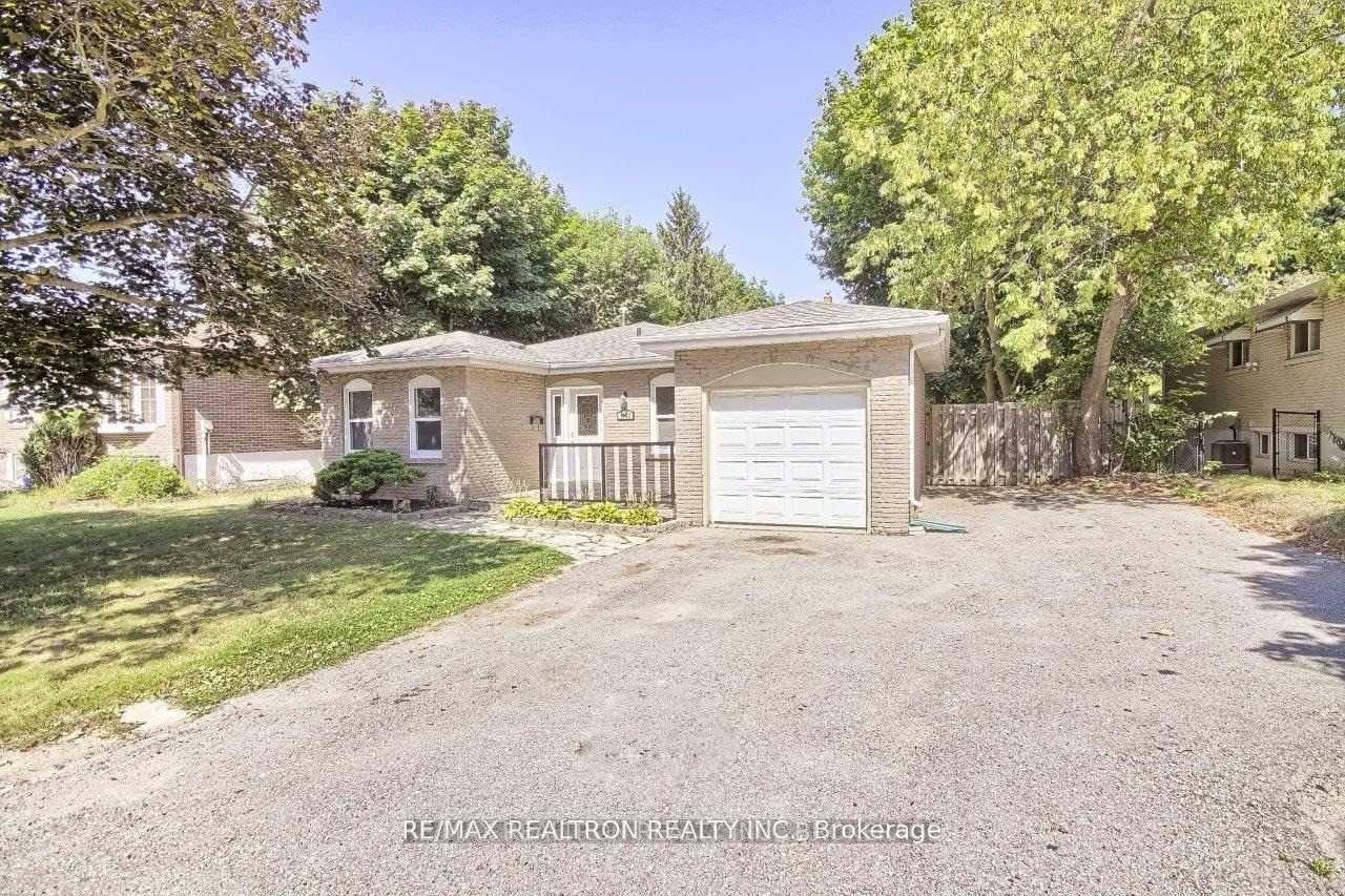 Photo 2 of Unit Main, 1043 Lemar Road, Newmarket, Gorham-College Manor — HOMEH
