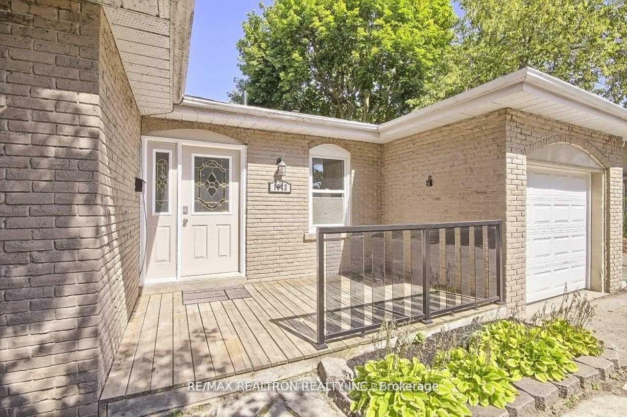 Photo 3 of Unit Main, 1043 Lemar Road, Newmarket, Gorham-College Manor — HOMEH