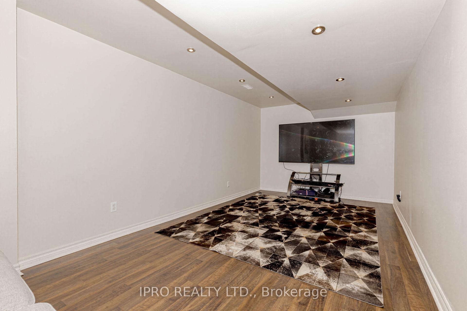 Photo 39 of 900 Mcneil Drive, Milton, Beaty — HOMEH