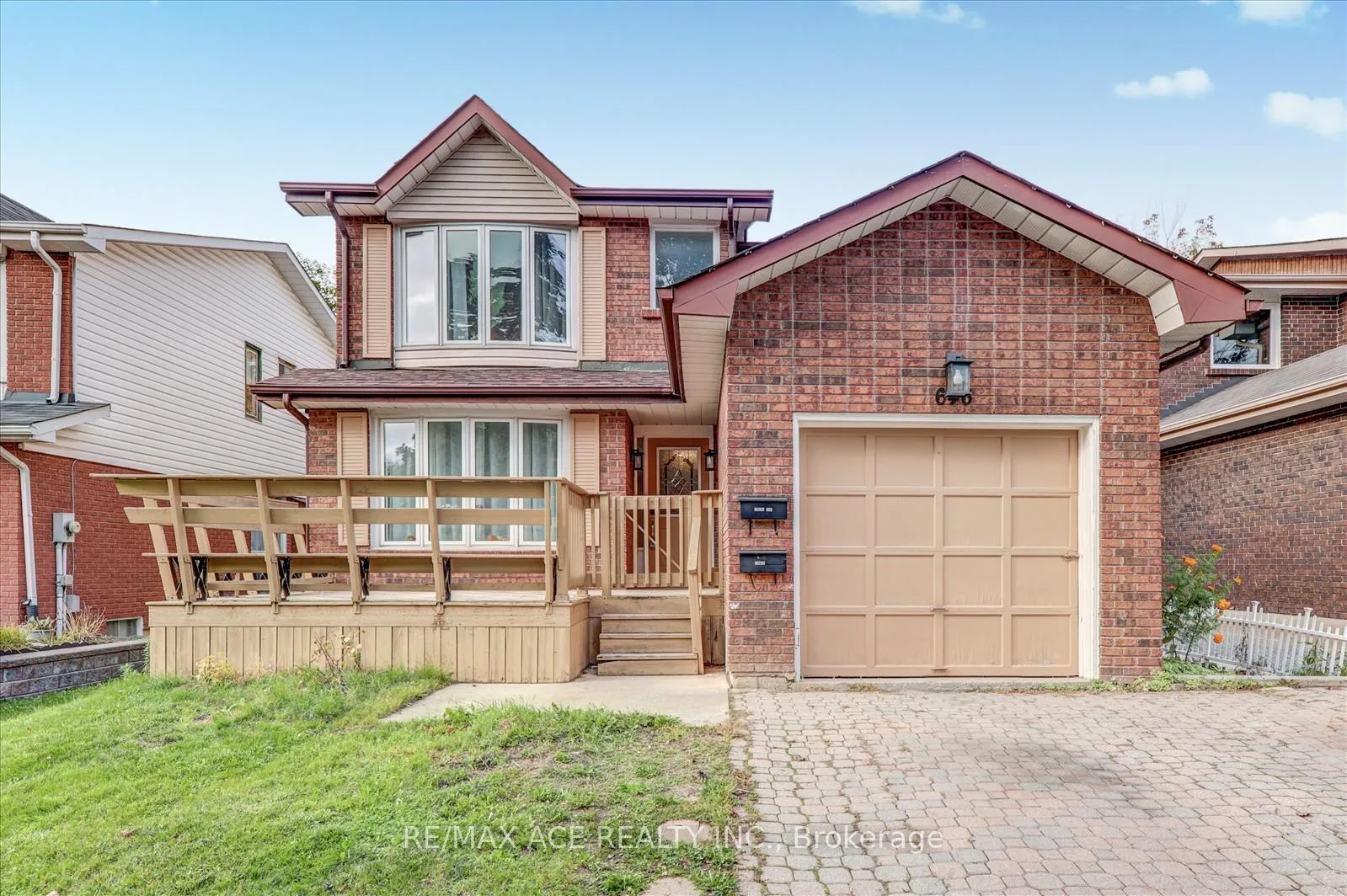 Front of 646 Percival Court N