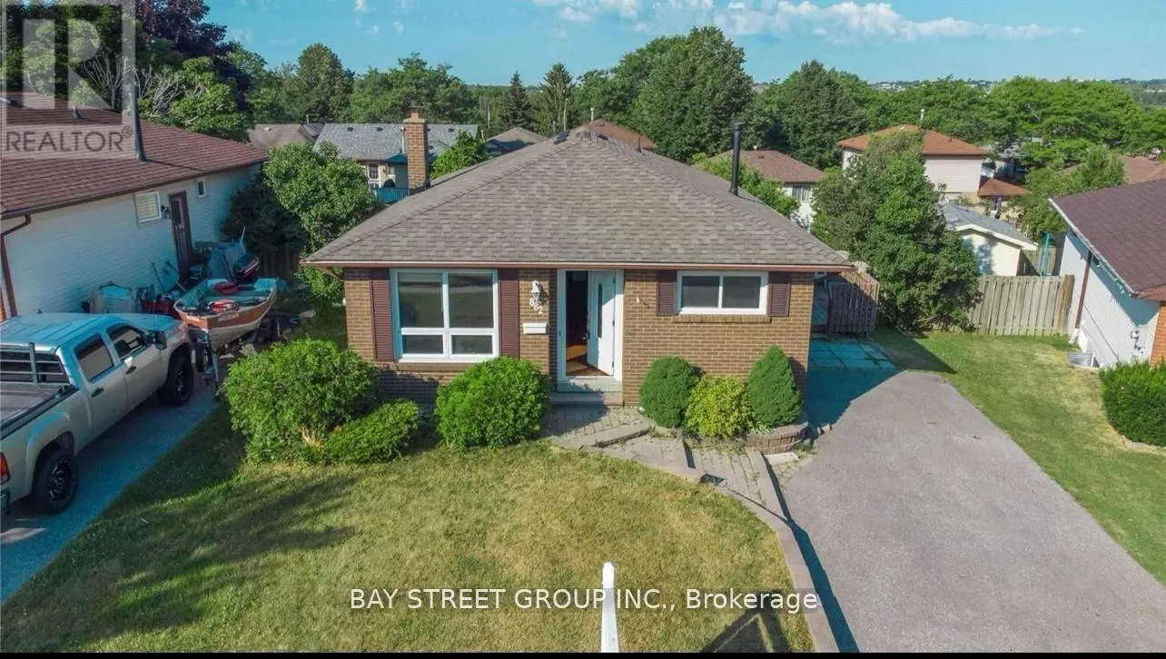 Front of 882 Southdown Drive
