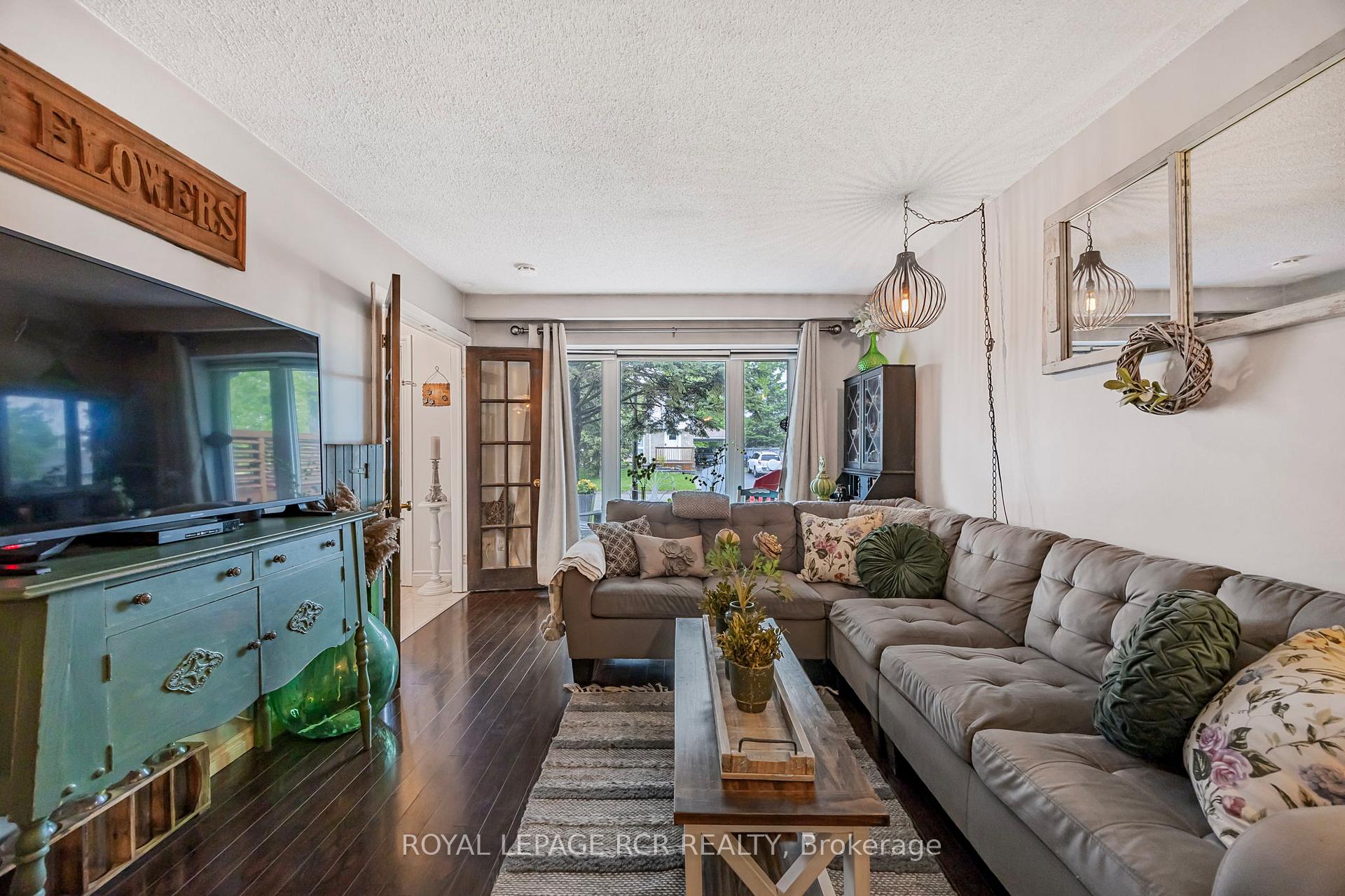 Photo 12 of 14 Mcmulkin Street, New Tecumseth, Alliston — HOMEH