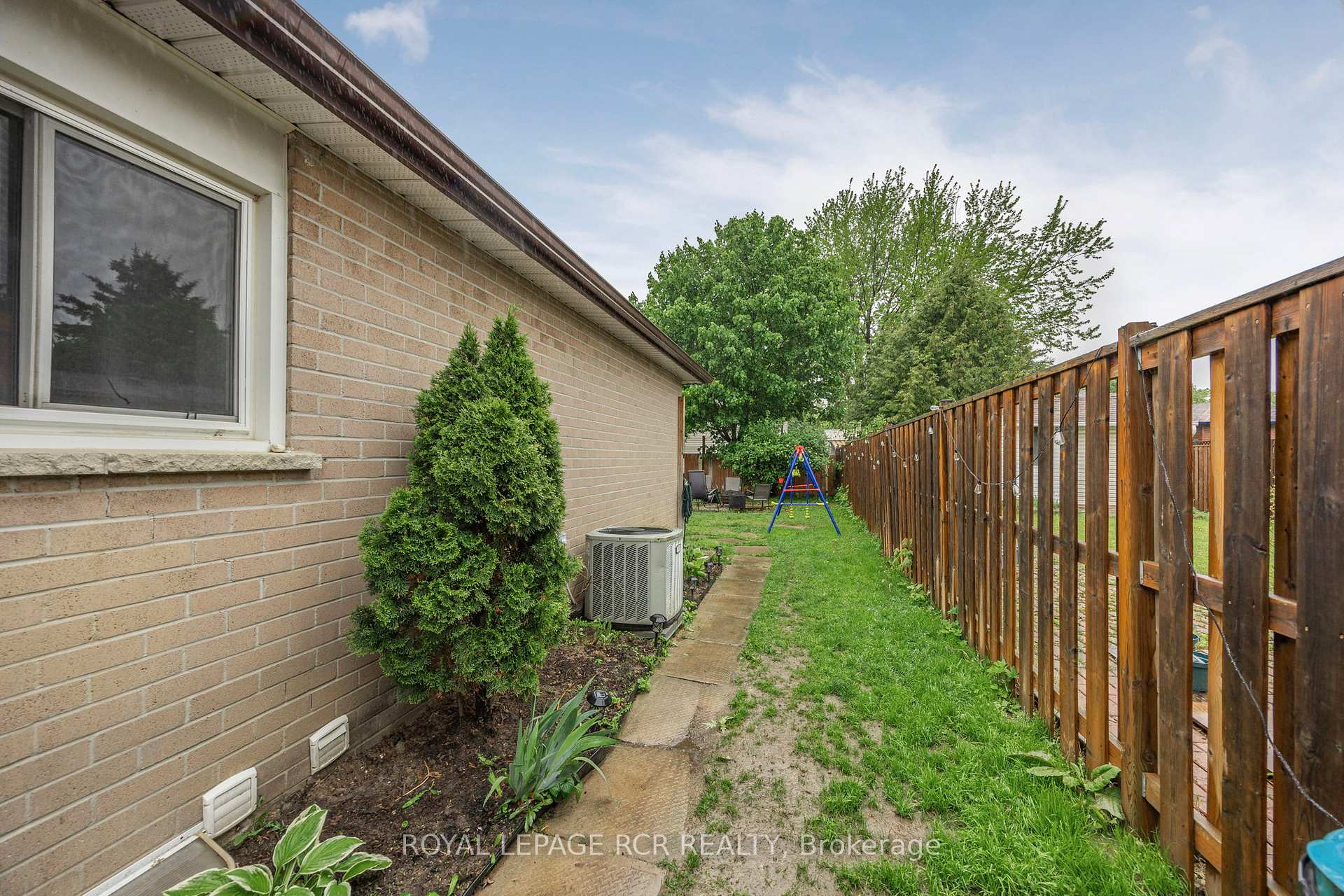Photo 34 of 14 Mcmulkin Street, New Tecumseth, Alliston — HOMEH