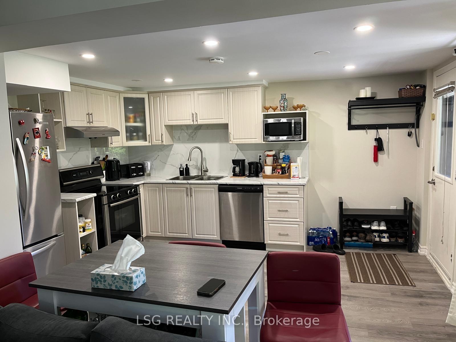Photo 7 of 180 Elman Crescent, Newmarket, Bristol-London — HOMEH