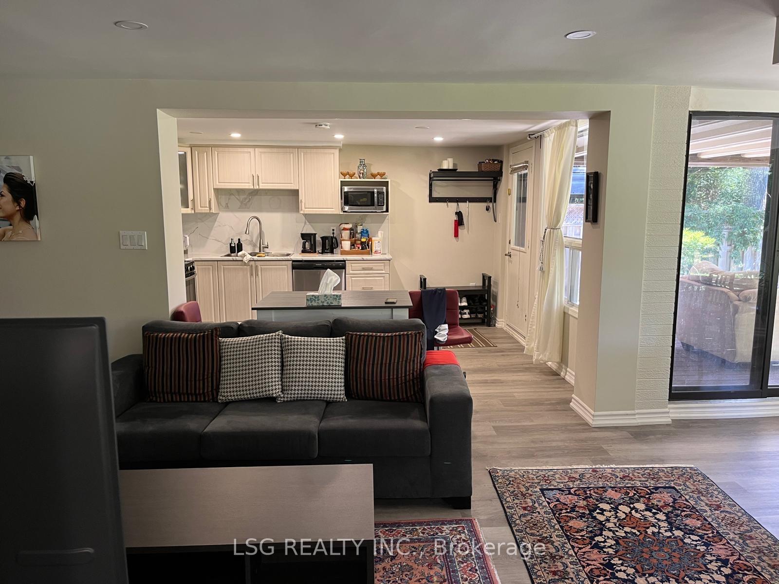 Photo 8 of 180 Elman Crescent, Newmarket, Bristol-London — HOMEH