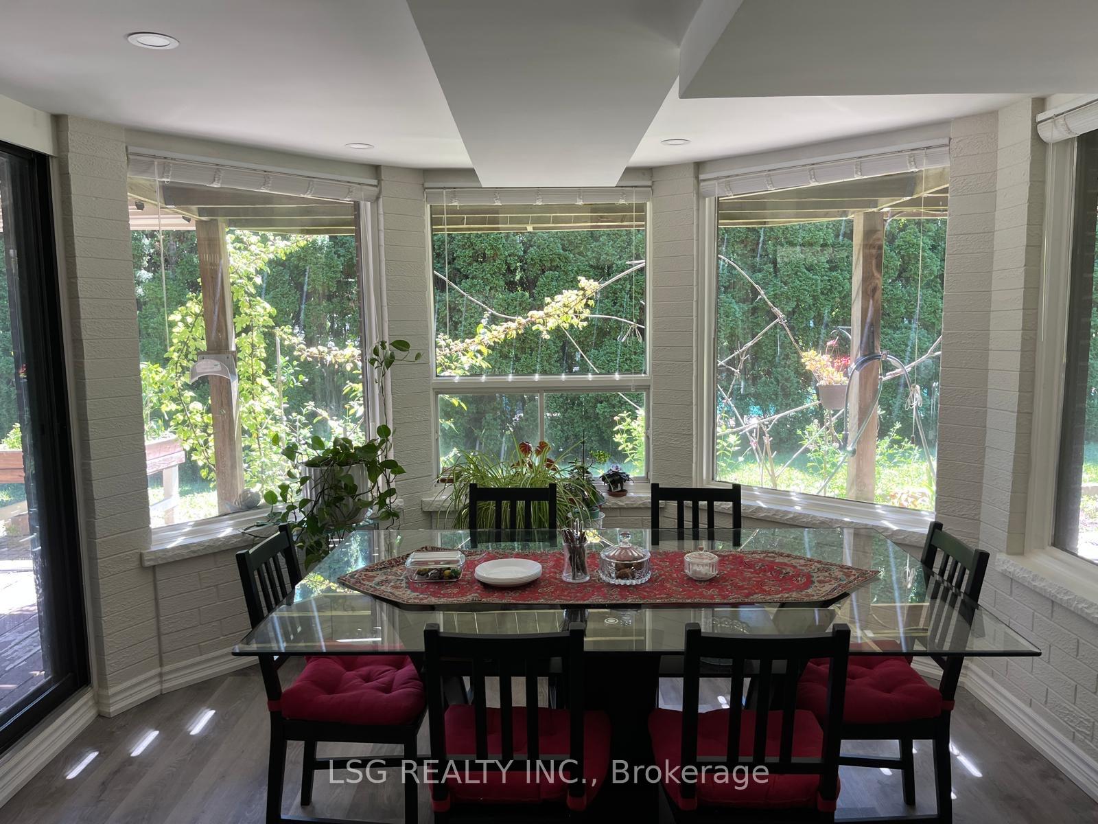 Photo 10 of 180 Elman Crescent, Newmarket, Bristol-London — HOMEH