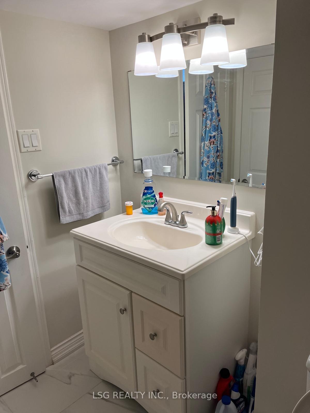 Photo 17 of 180 Elman Crescent, Newmarket, Bristol-London — HOMEH