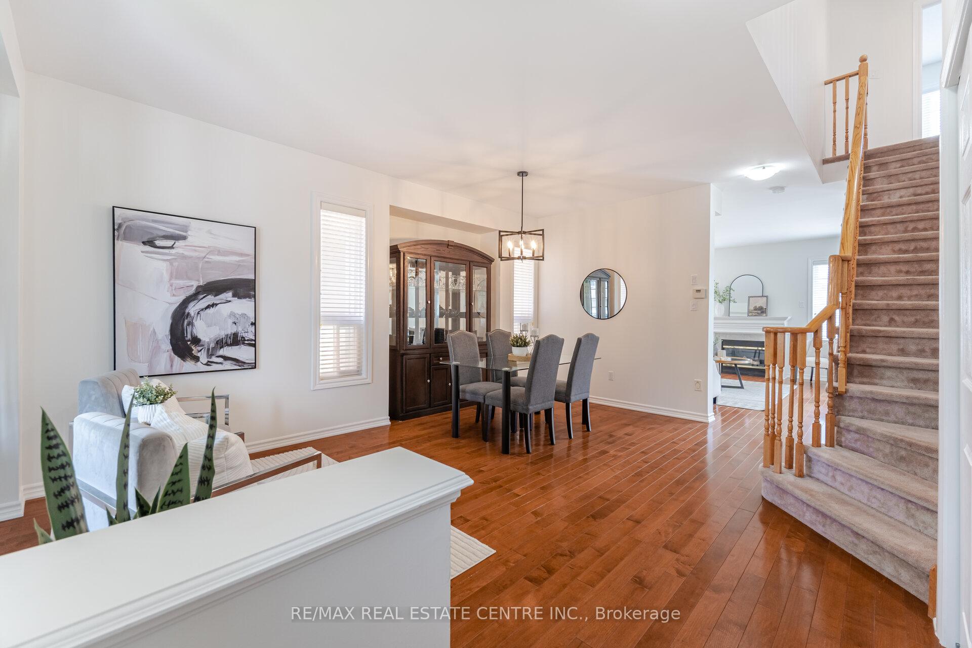Photo 4 of 221 Ellis Crescent, Milton, Dempsey — HOMEH