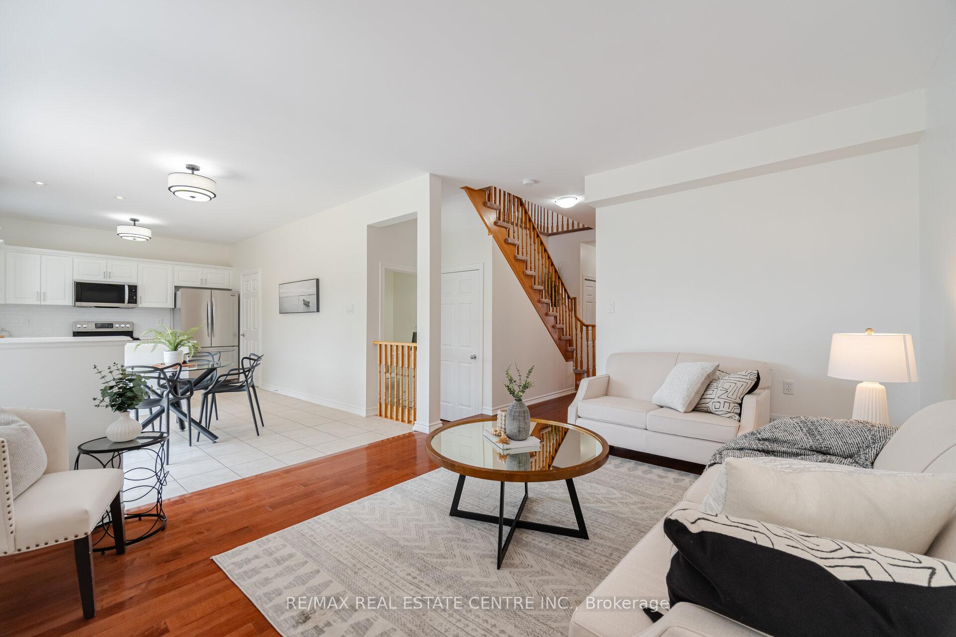 Photo 7 of 221 Ellis Crescent, Milton, Dempsey — HOMEH