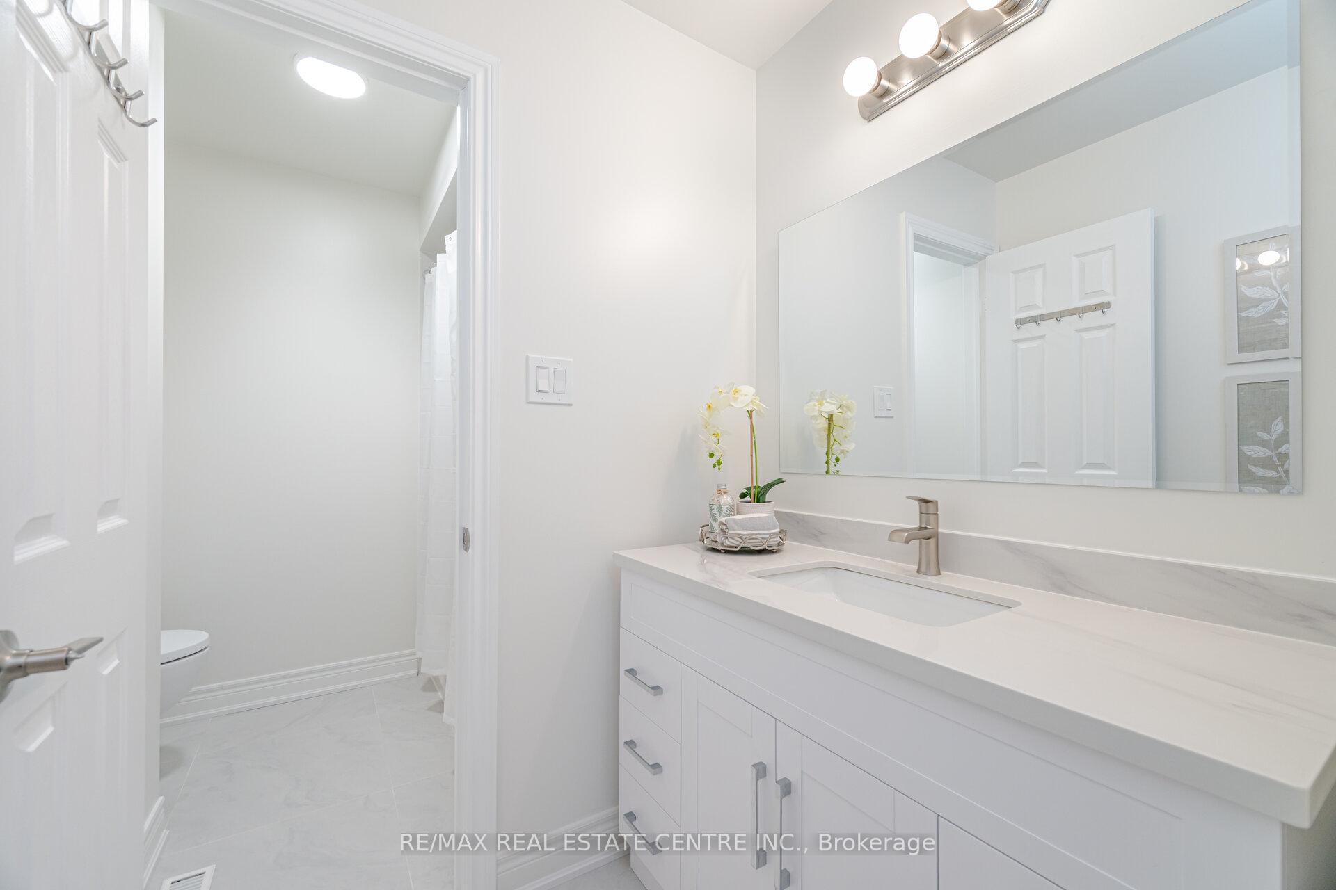 Photo 22 of 221 Ellis Crescent, Milton, Dempsey — HOMEH