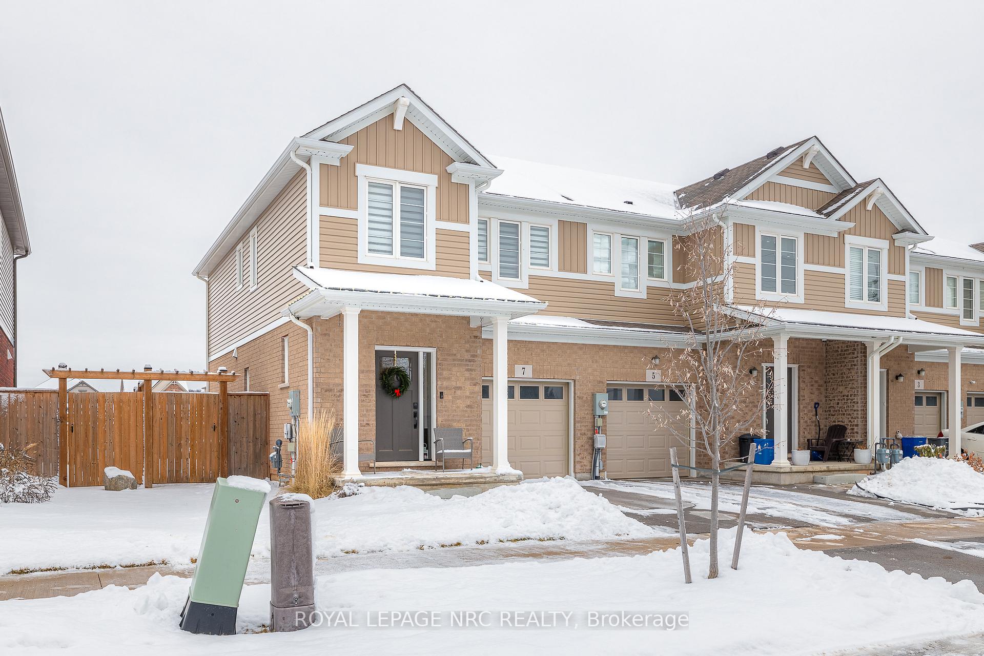 Photo 1 of 7 Lymburner Street, Pelham, Fonthill — HOMEH