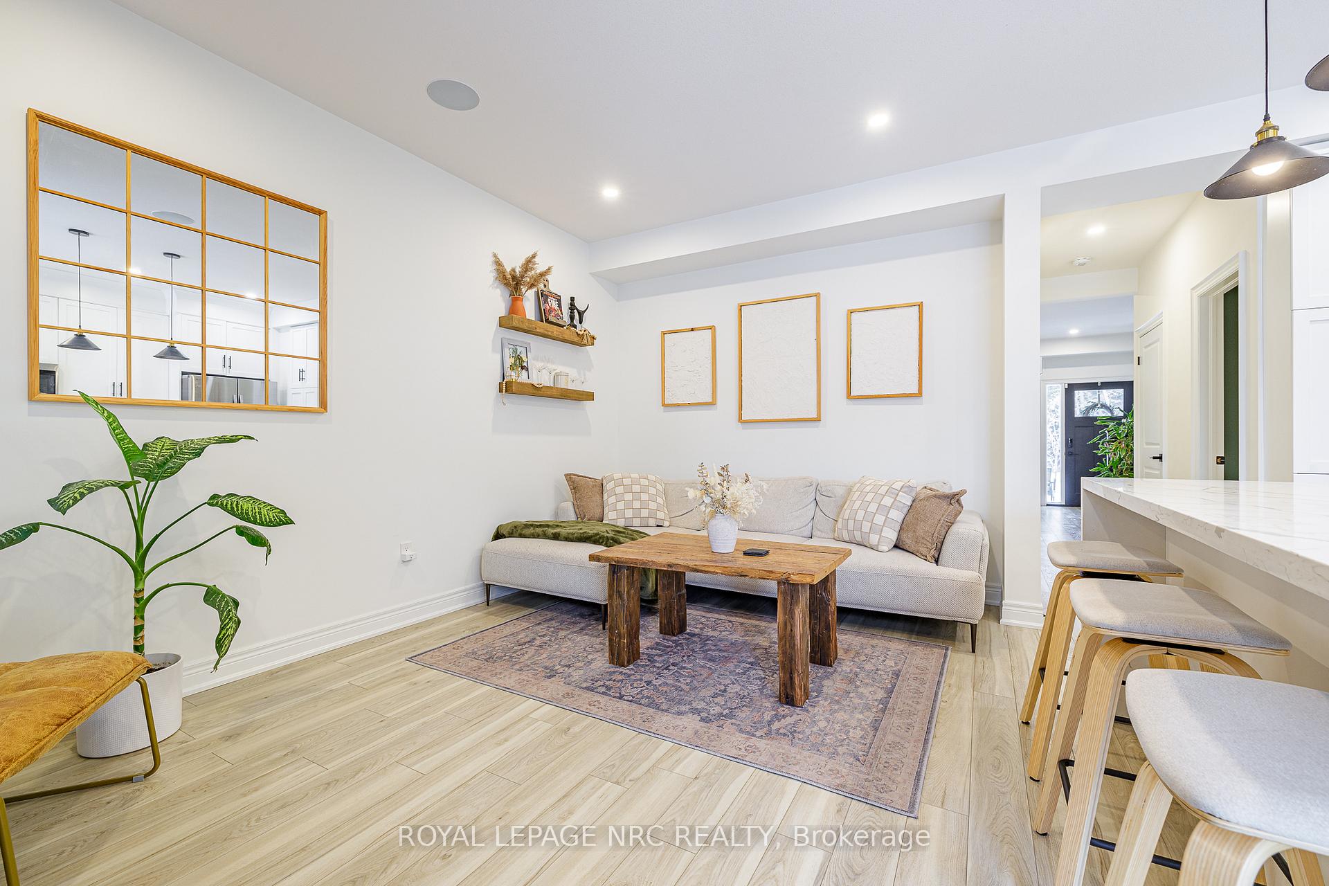 Photo 10 of 7 Lymburner Street, Pelham, Fonthill — HOMEH