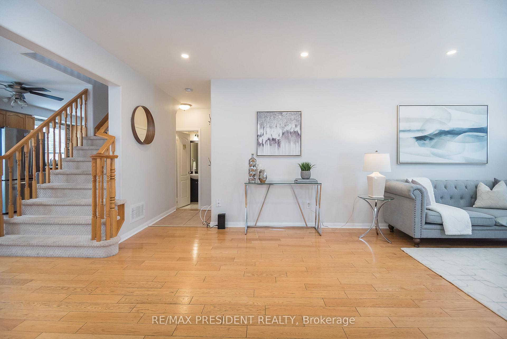 Photo 8 of 482 Trudeau Drive, Milton, Clarke — HOMEH