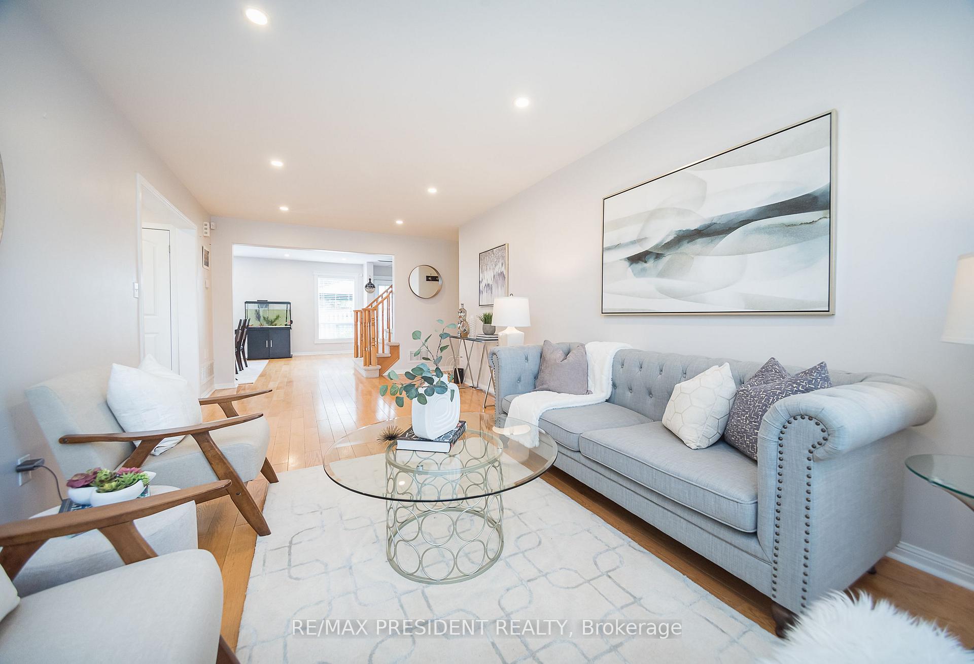 Photo 10 of 482 Trudeau Drive, Milton, Clarke — HOMEH