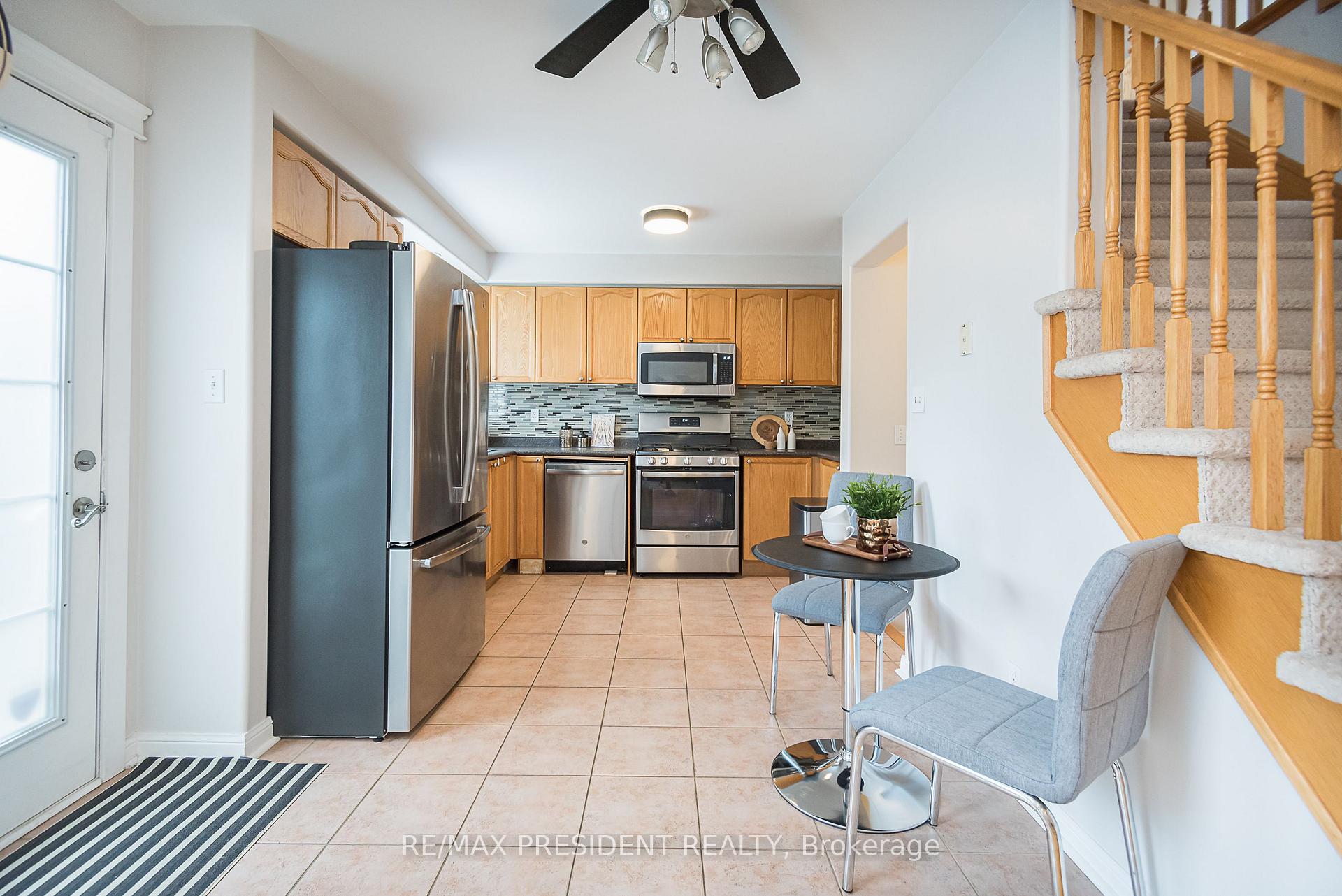 Photo 16 of 482 Trudeau Drive, Milton, Clarke — HOMEH