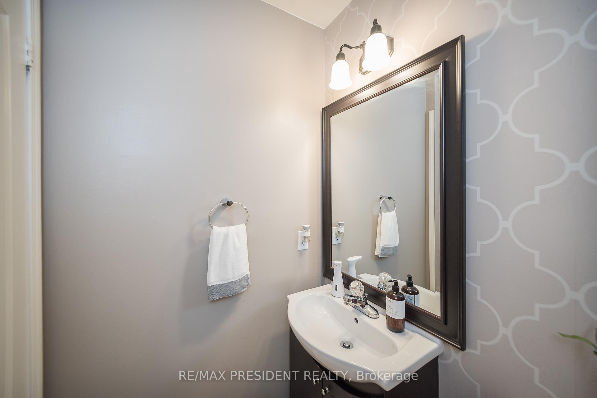 Photo 20 of 482 Trudeau Drive, Milton, Clarke — HOMEH