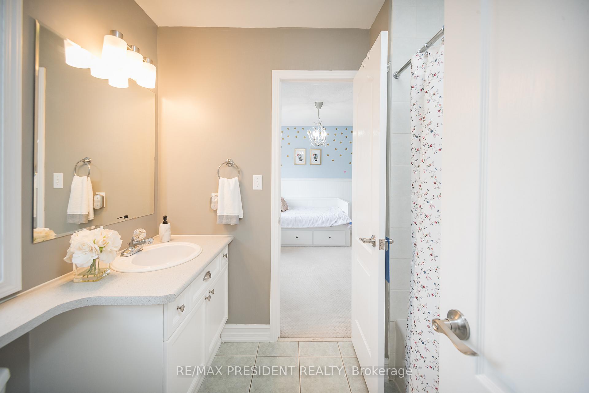 Photo 25 of 482 Trudeau Drive, Milton, Clarke — HOMEH