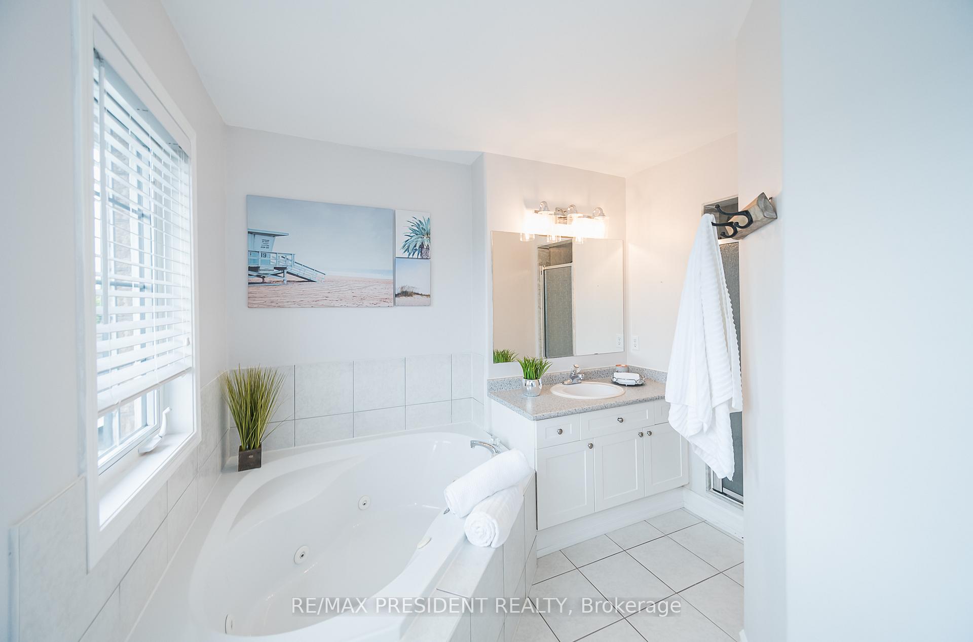 Photo 29 of 482 Trudeau Drive, Milton, Clarke — HOMEH