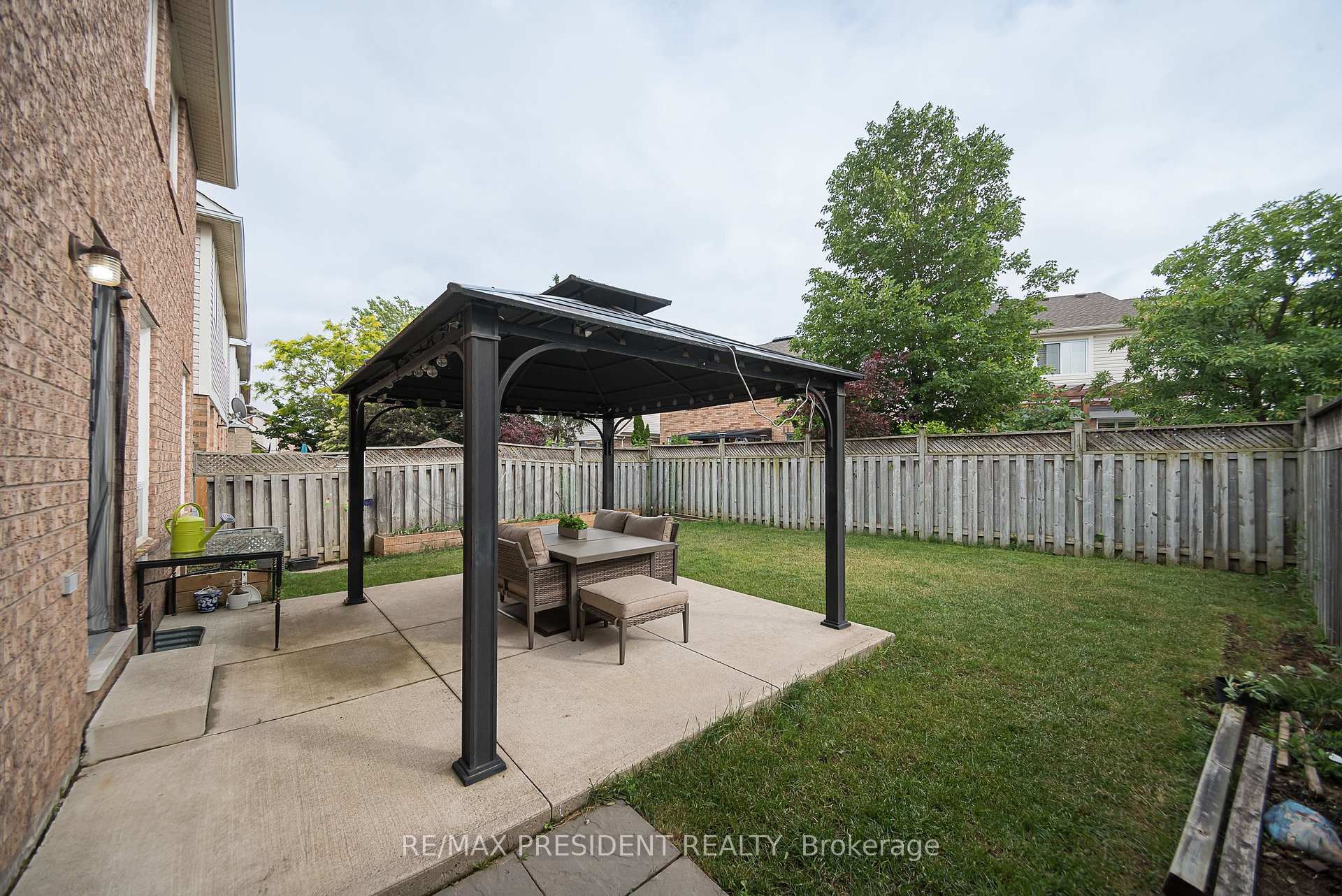 Photo 37 of 482 Trudeau Drive, Milton, Clarke — HOMEH