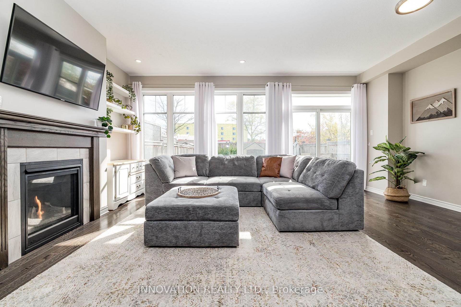 Photo 4 of 304 Mishawashkode Street, Ottawa, Camelot — HOMEH