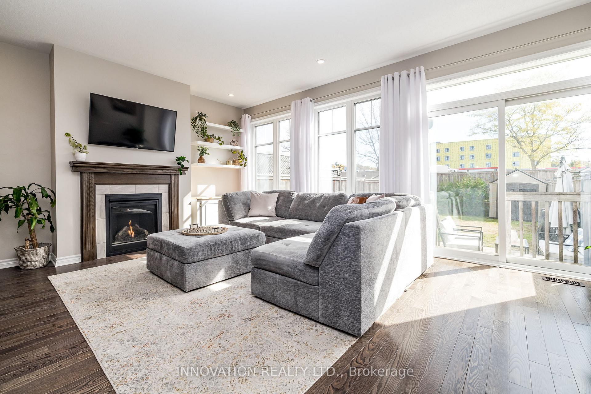 Photo 5 of 304 Mishawashkode Street, Ottawa, Camelot — HOMEH