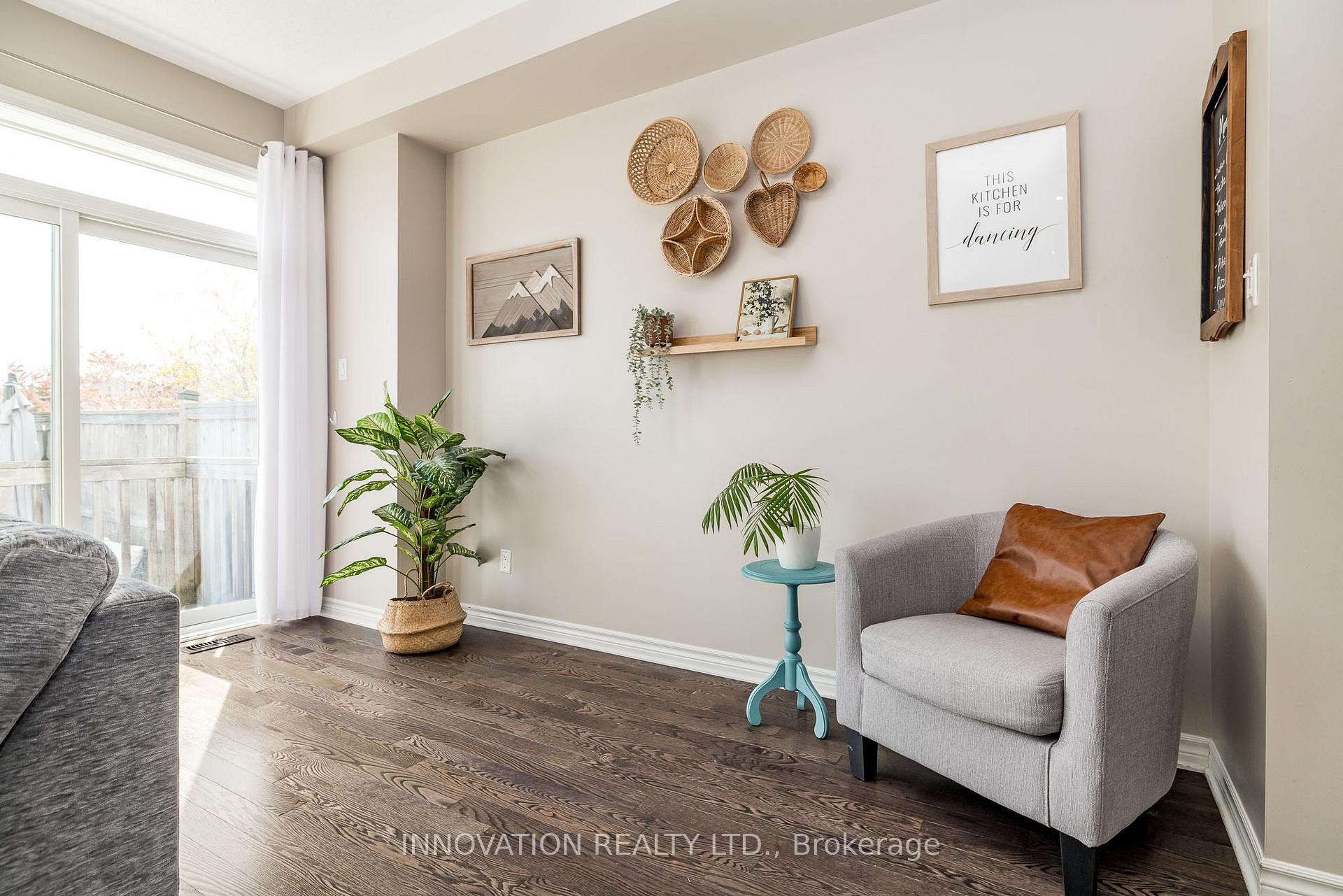 Photo 8 of 304 Mishawashkode Street, Ottawa, Camelot — HOMEH