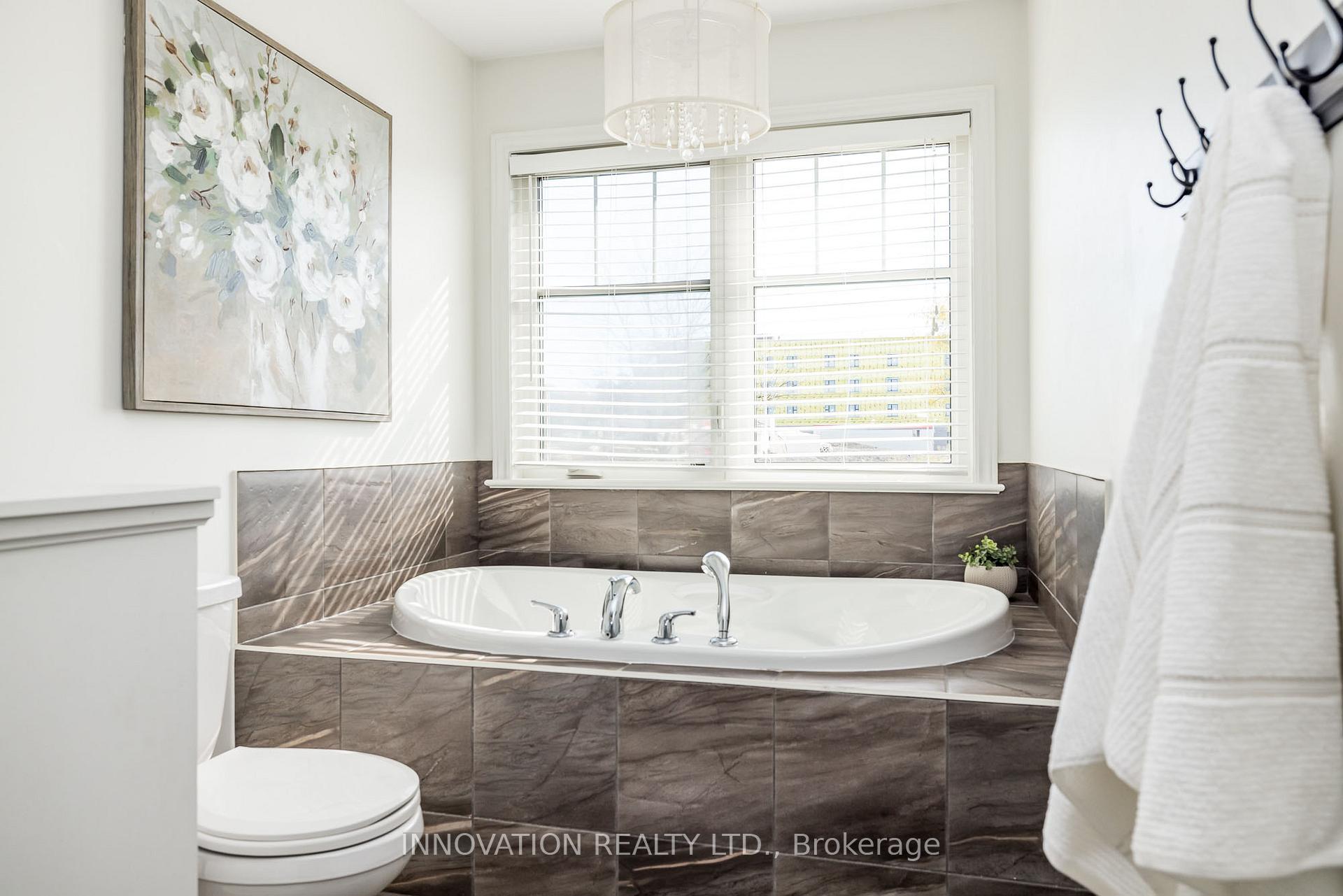 Photo 20 of 304 Mishawashkode Street, Ottawa, Camelot — HOMEH