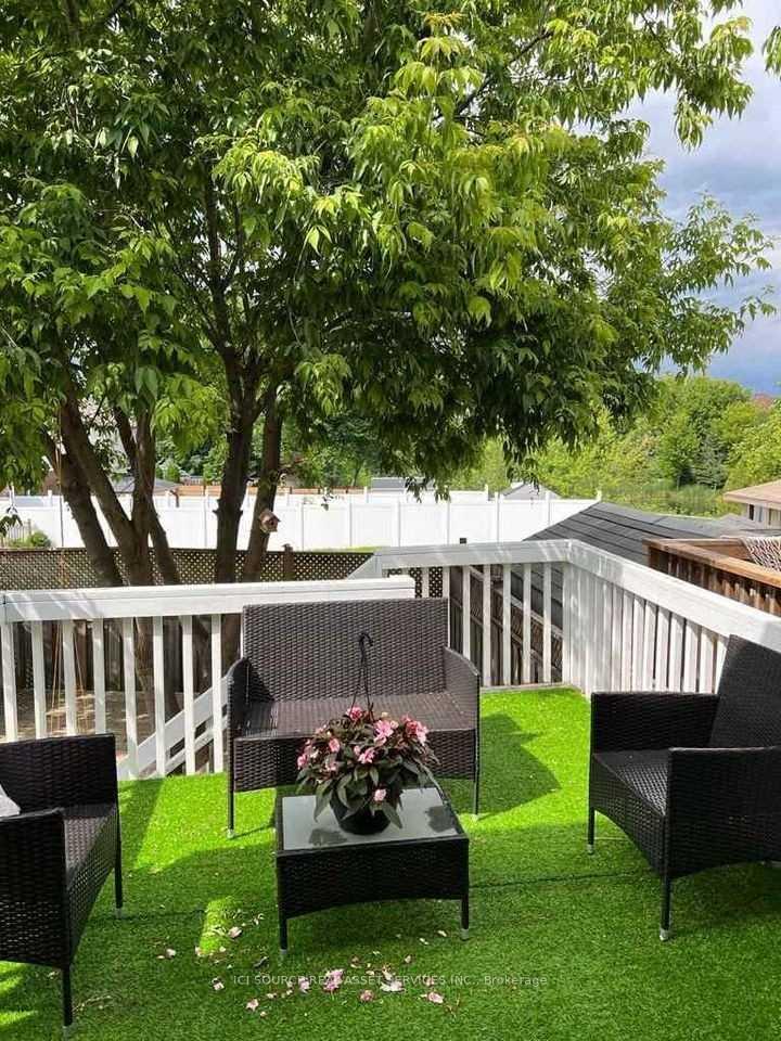 Photo 2 of 353 Silken Laumann Drive, Newmarket, Stonehaven-Wyndham — HOMEH