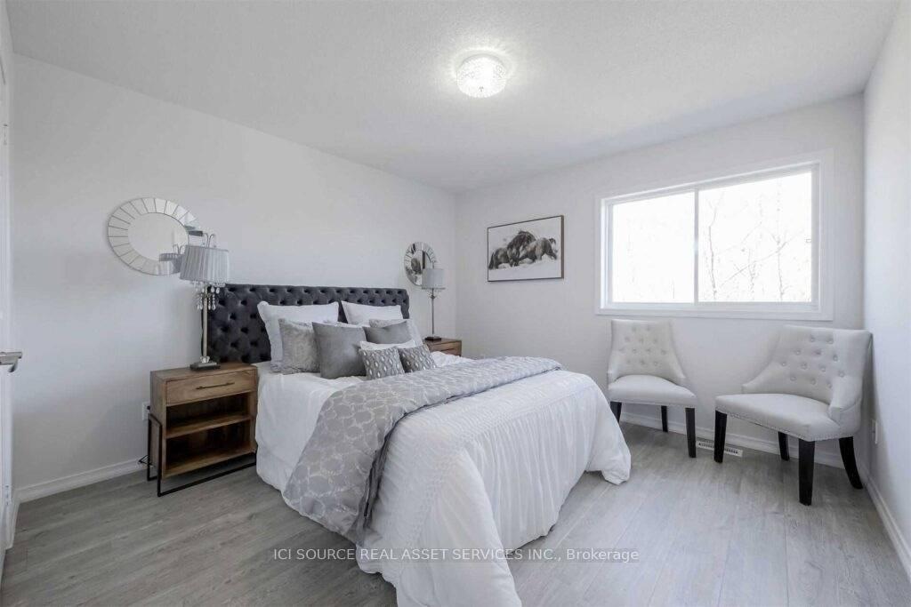 Photo 12 of 353 Silken Laumann Drive, Newmarket, Stonehaven-Wyndham — HOMEH