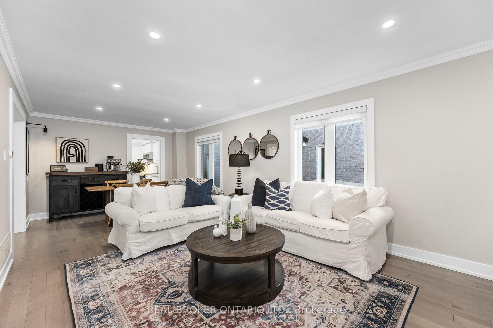 Photo 4 of 49 Foxtail Ridge, Newmarket, Armitage — HOMEH