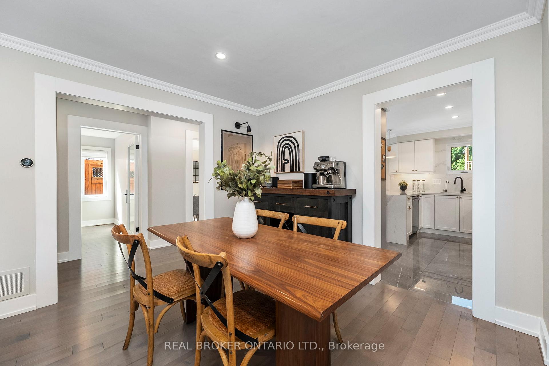 Photo 6 of 49 Foxtail Ridge, Newmarket, Armitage — HOMEH