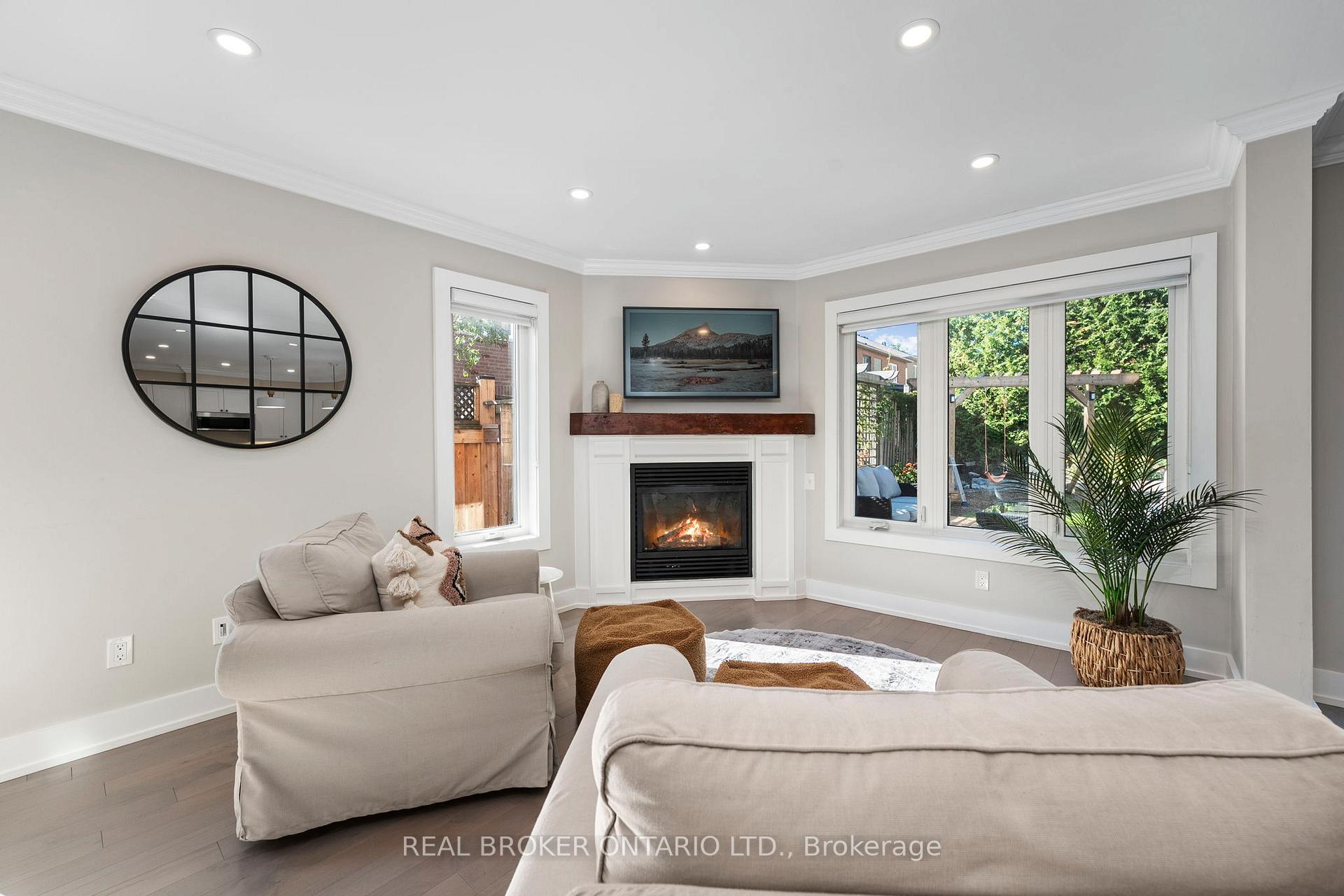 Photo 15 of 49 Foxtail Ridge, Newmarket, Armitage — HOMEH