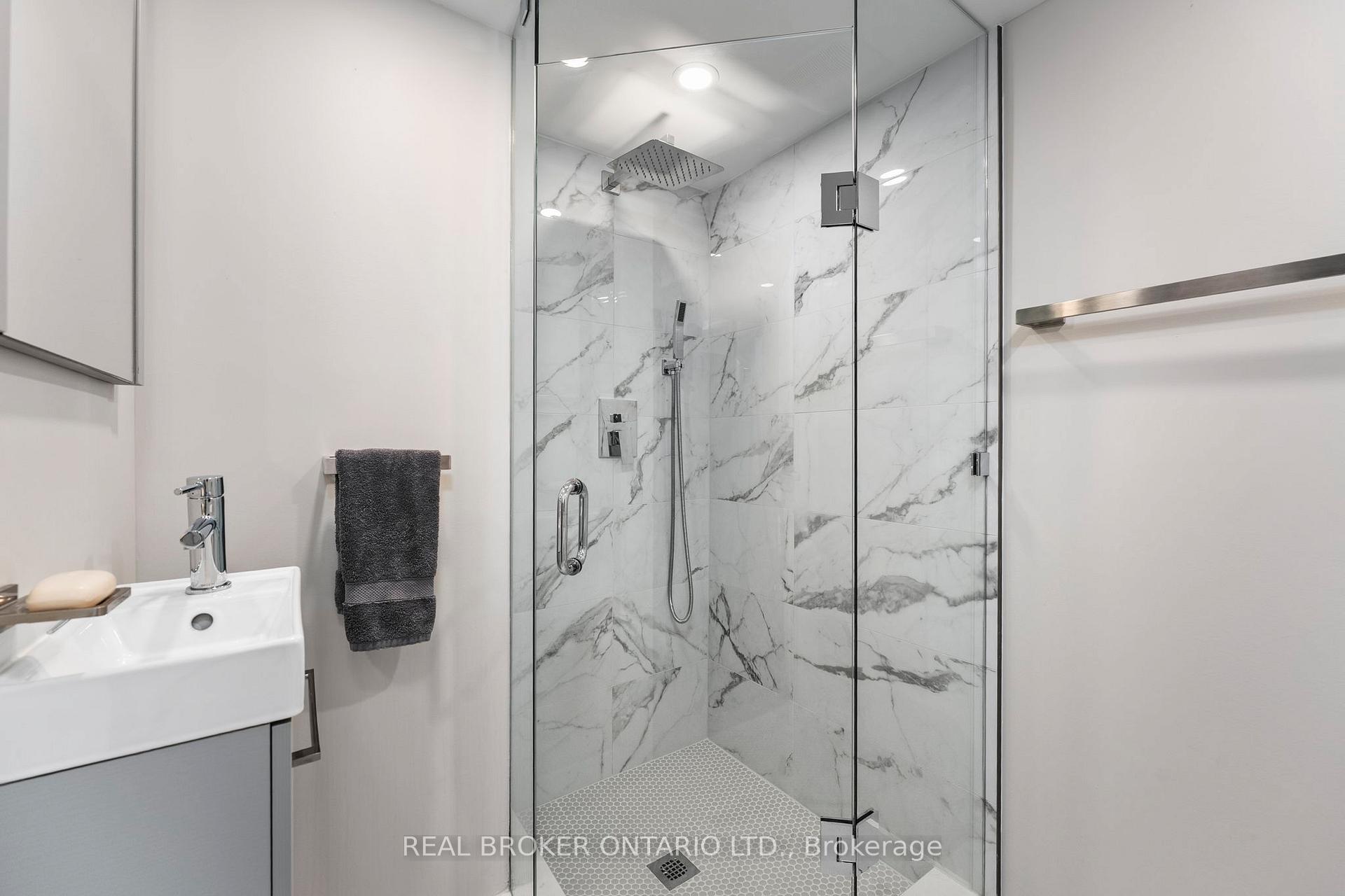 Photo 34 of 49 Foxtail Ridge, Newmarket, Armitage — HOMEH