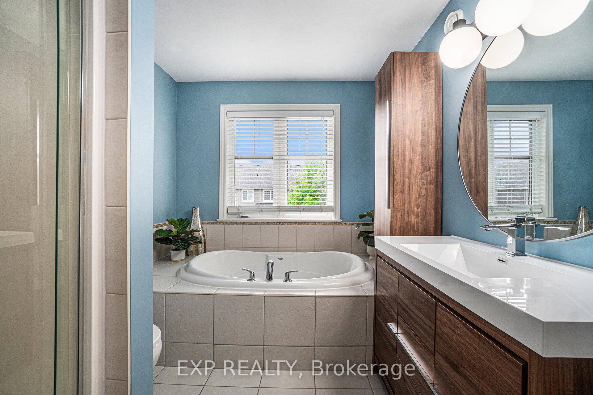 Photo 20 of 493 Rochefort Circle, Ottawa, Avalon West — HOMEH